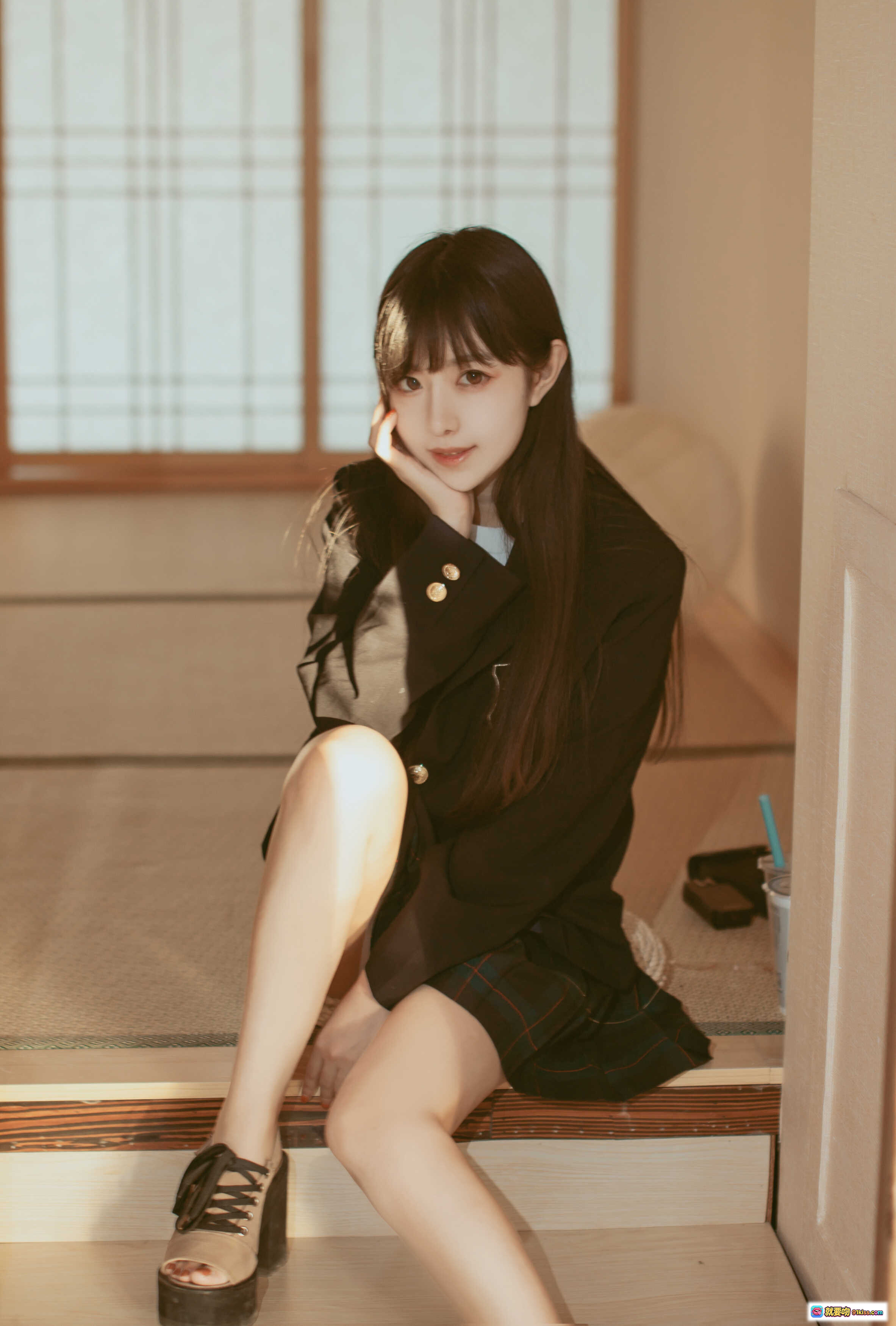 图片[7] - Shika小鹿鹿 NO.067 JK制服和风写真 11P日系少女坐姿美腿特写 温柔微笑木质台阶背景 92MB高清图集 - 就要吻