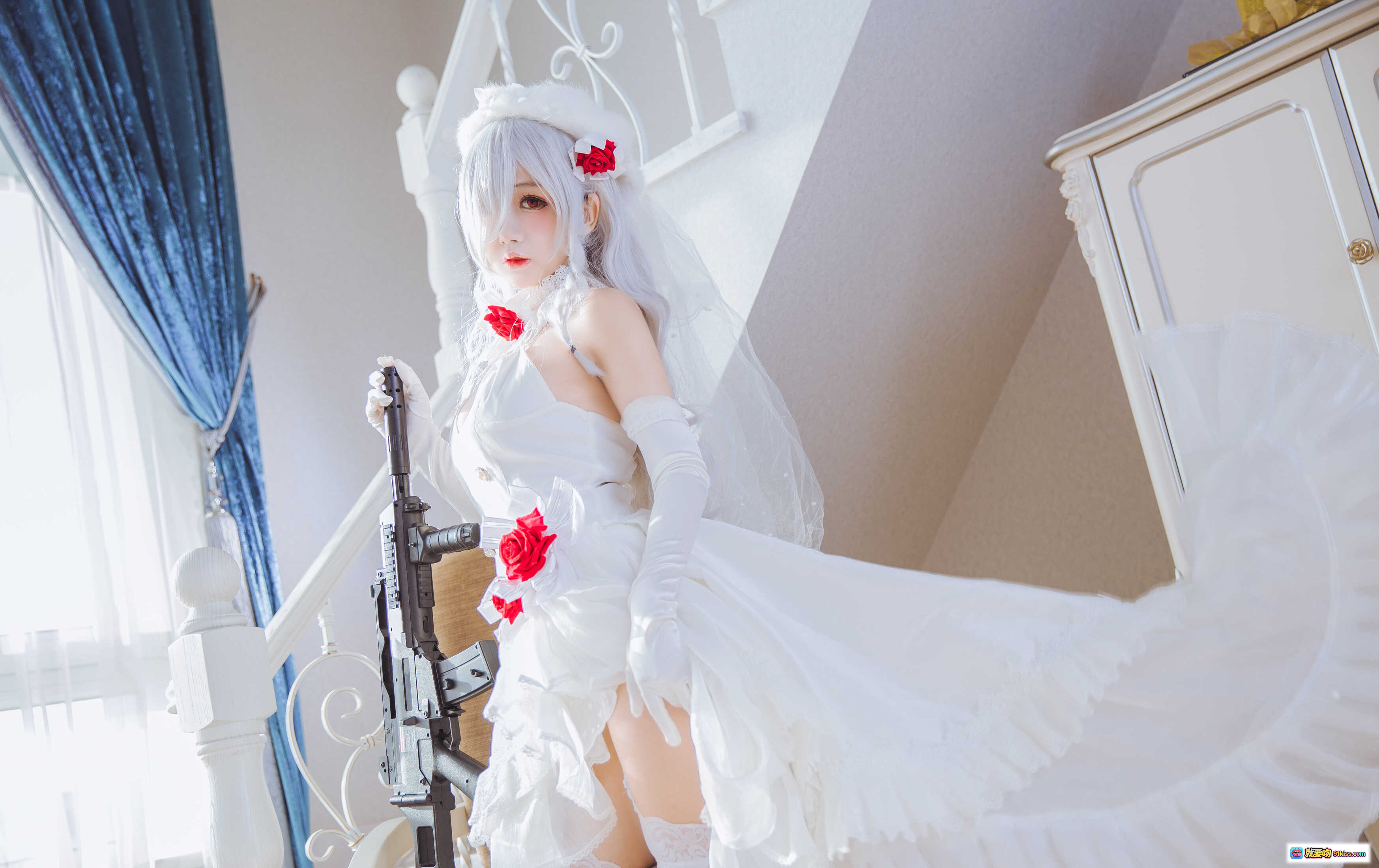 图片[1] - 日奈娇NO.006 G36C礼服Cosplay 白色婚纱红玫瑰持枪美少女 40P高清写真 - 就要吻