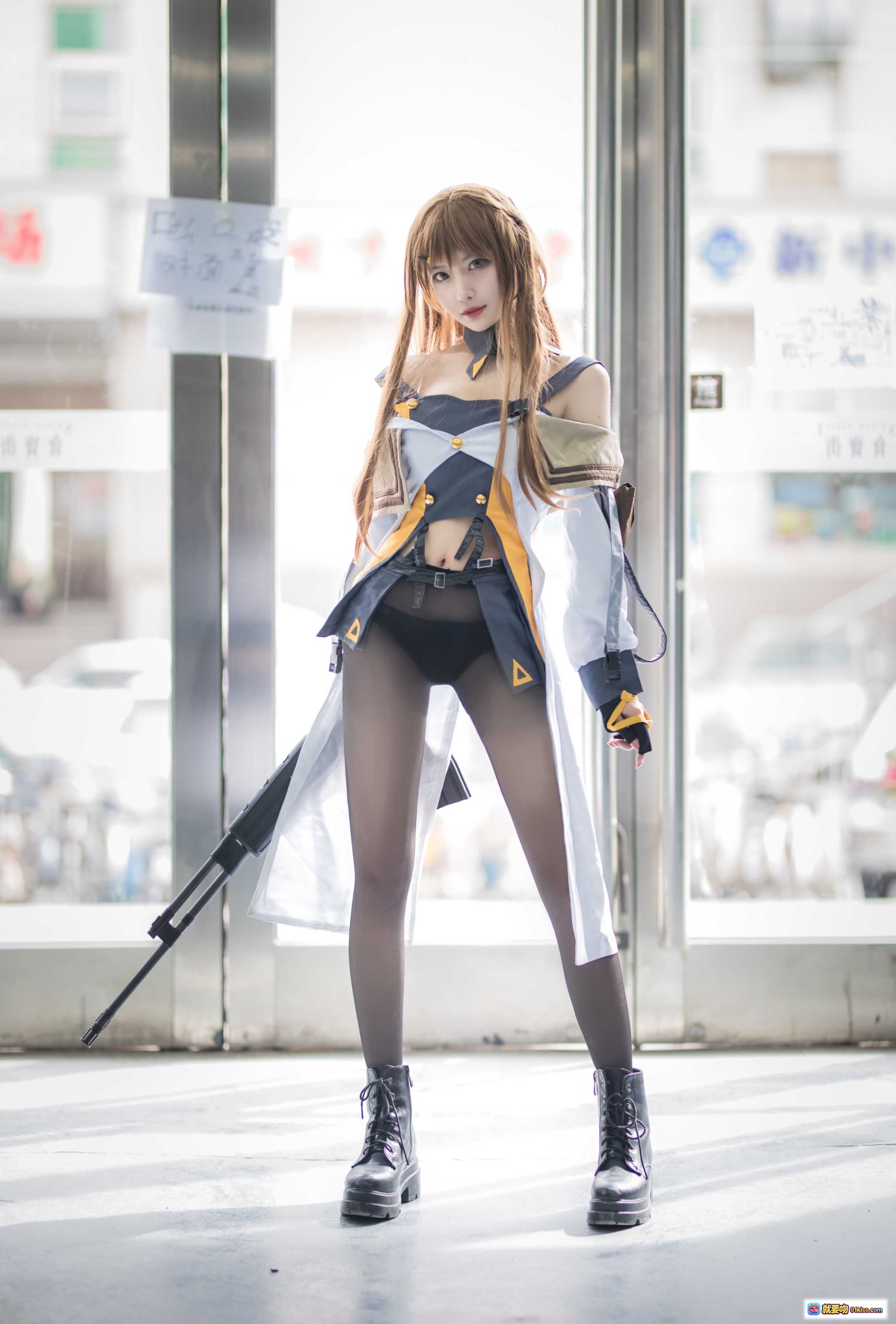 图片[8] - Shika小鹿鹿NO.005 K2 Cosplay写真 | 橙发少女工业风场景 | 黑丝厚底靴精致制服 | 26P高清图集104M - 就要吻