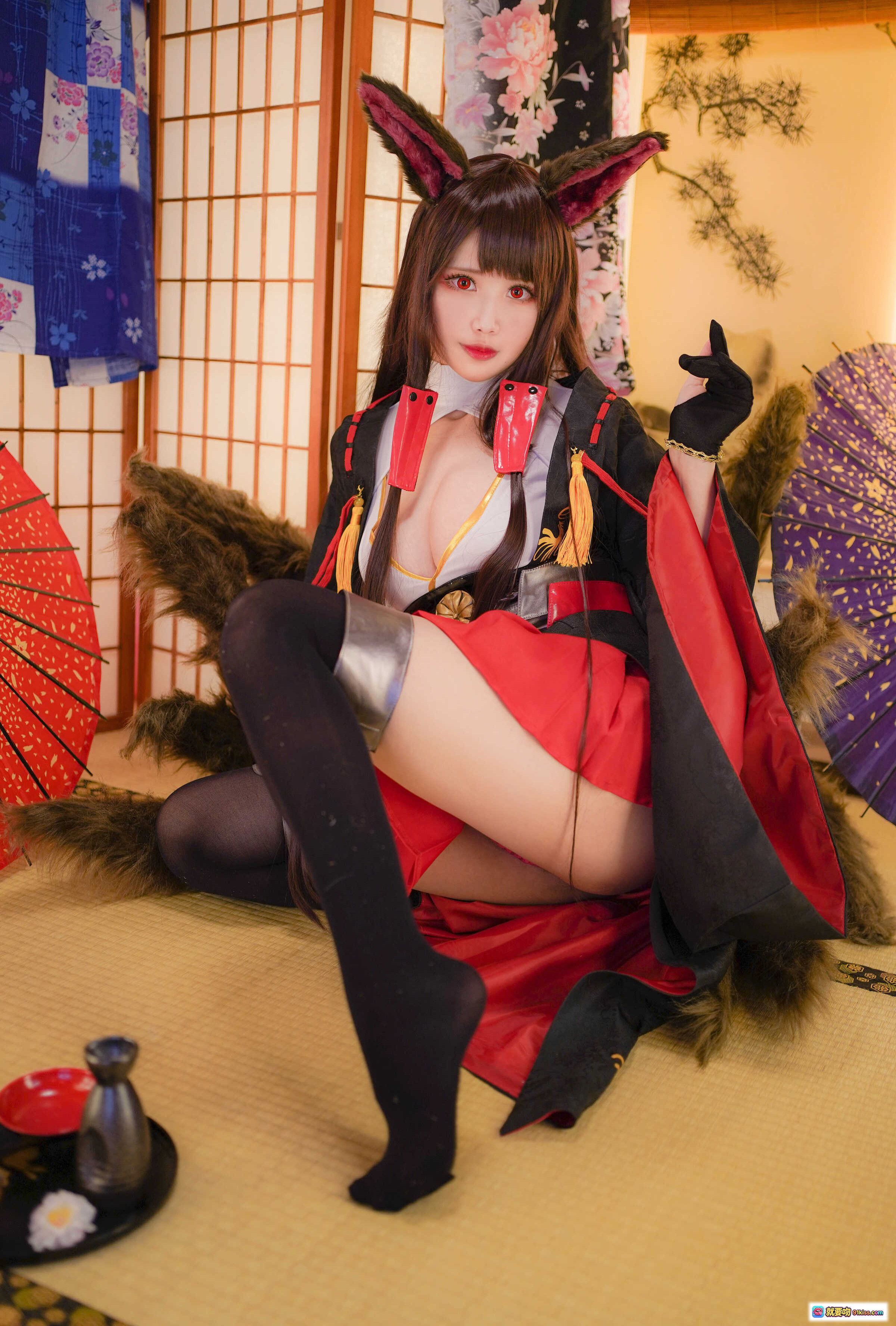 图片[7] - KaYa萱 NO.016 碧蓝航线赤城cosplay写真  fox ears 黑红和风装 日式榻榻米场景 20P高清图集 - 就要吻