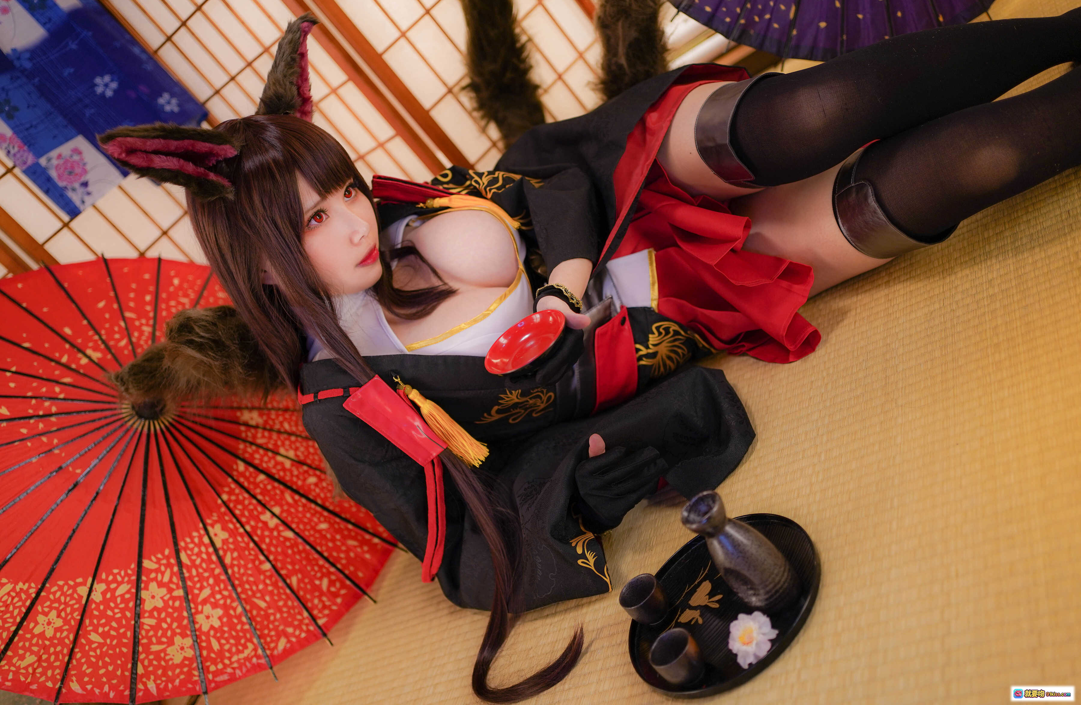 图片[2] - KaYa萱 NO.016 碧蓝航线赤城cosplay写真  fox ears 黑红和风装 日式榻榻米场景 20P高清图集 - 就要吻