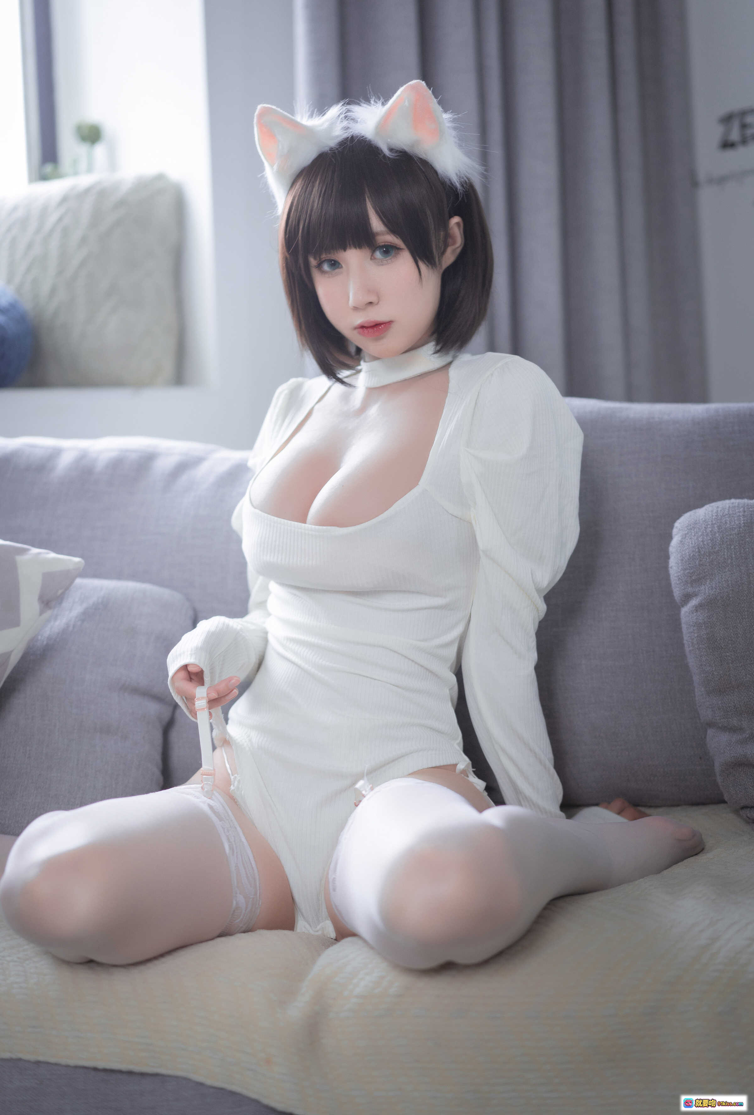 图片[2] - 西园寺南歌NO.006白猫白色连体衣性感写真30P121MB蕾丝吊袜带纯欲风私房美图 - 就要吻