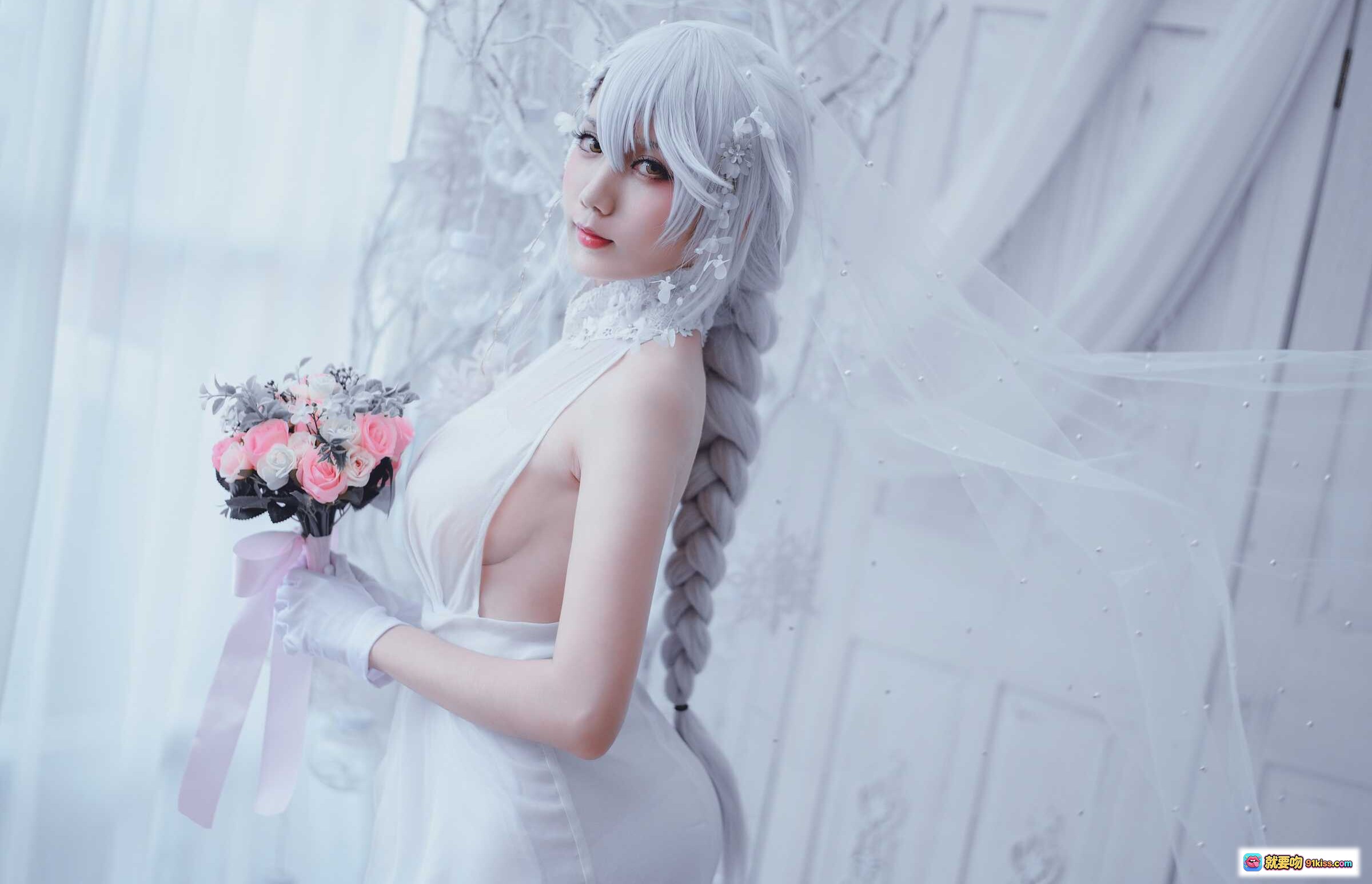 图片[8] - 迷失人形NO.001猎豹M1新娘写真｜白色蕾丝婚纱+透明薄纱+粉色花束+长手套+梦幻窗景人像摄影 - 就要吻