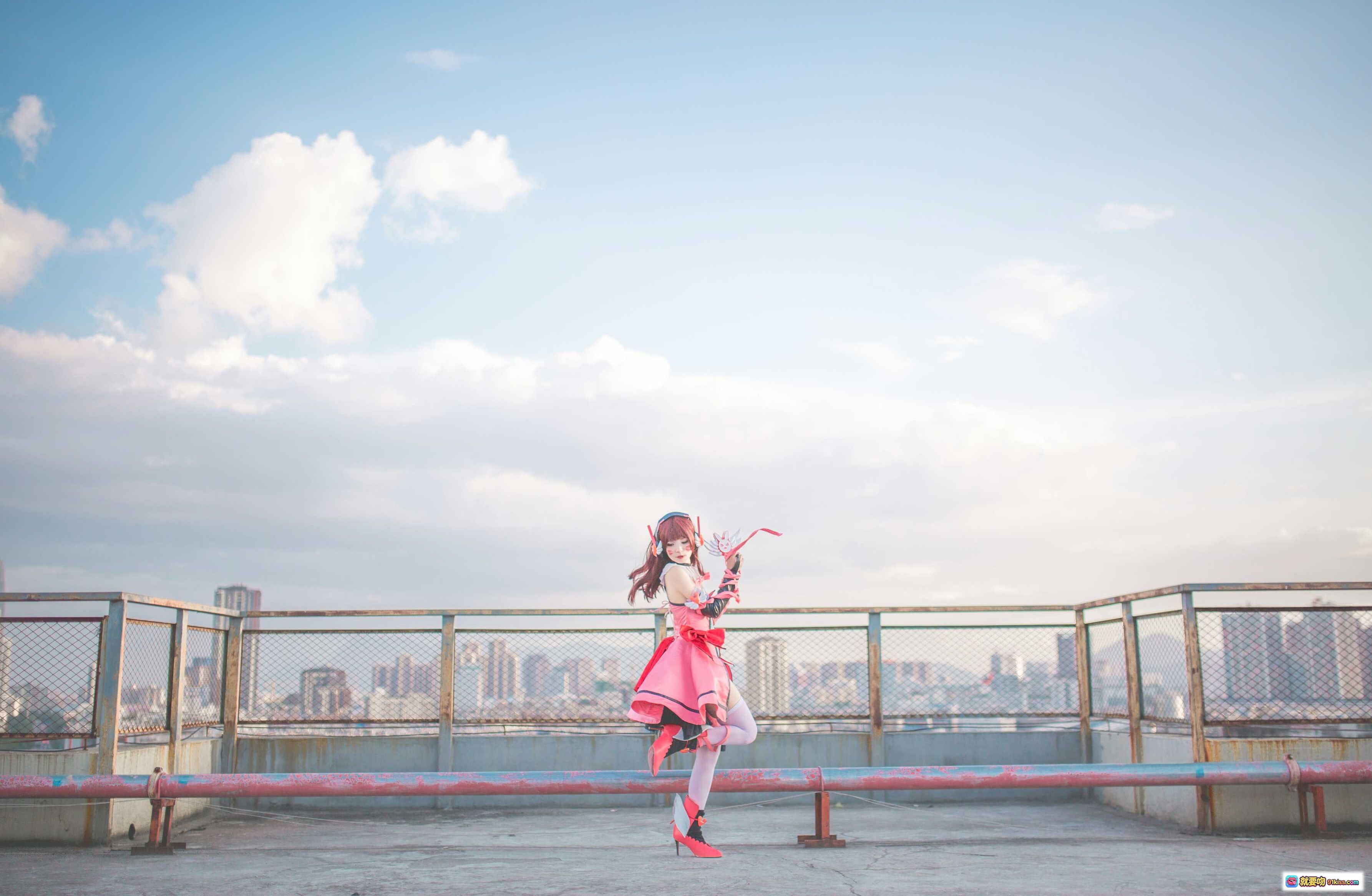 图片[10] - 北之北 VOL.12 守望先锋D.VA魔法少女Cosplay 粉红战衣+耳机造型 城市天台写真 10P高清美图 - 就要吻