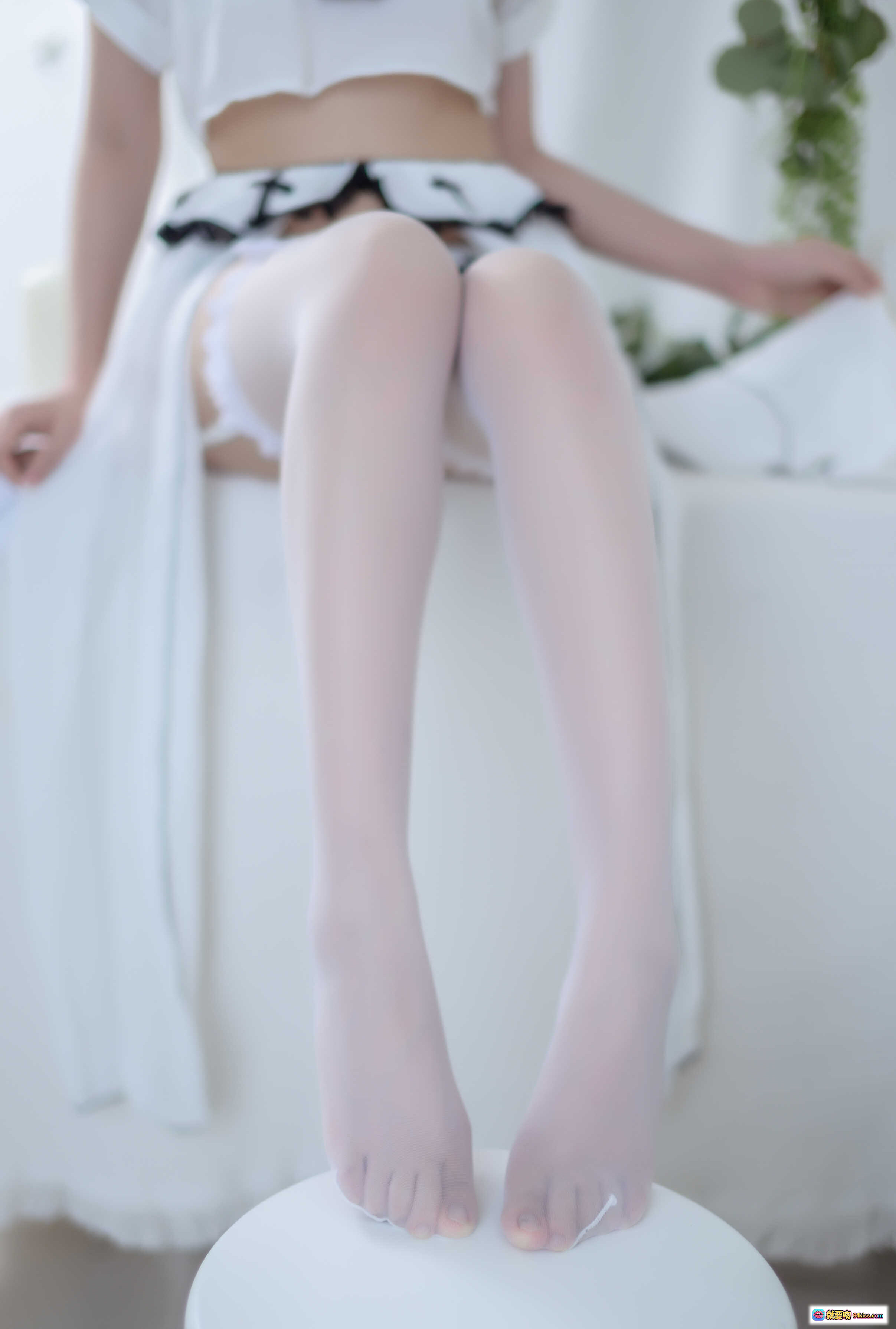 图片[5] - 鳗鱼霏儿NO.048猫耳娘第三套 白色蕾丝十字架吊袜带女仆装 甜美性感写真12P - 就要吻