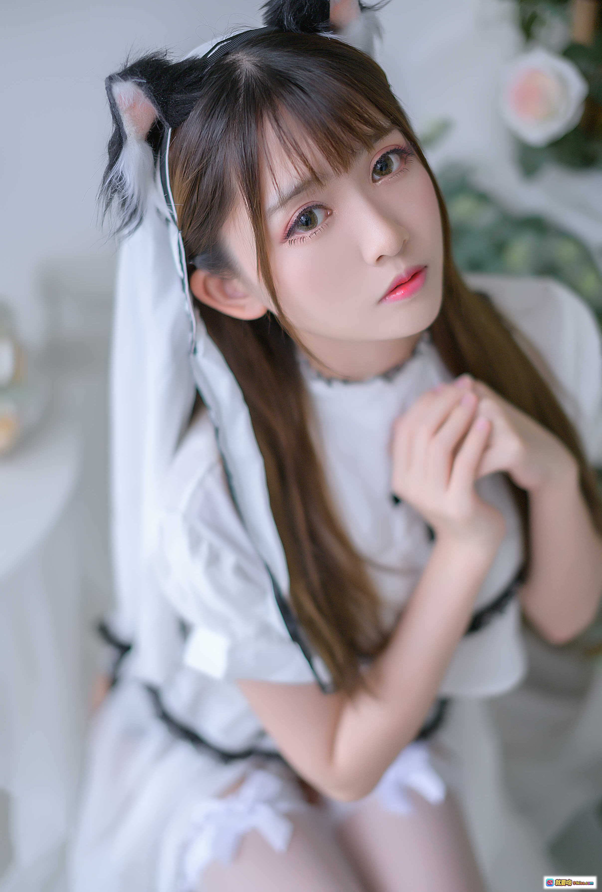 图片[7] - 鳗鱼霏儿NO.048猫耳娘第三套 白色蕾丝十字架吊袜带女仆装 甜美性感写真12P - 就要吻