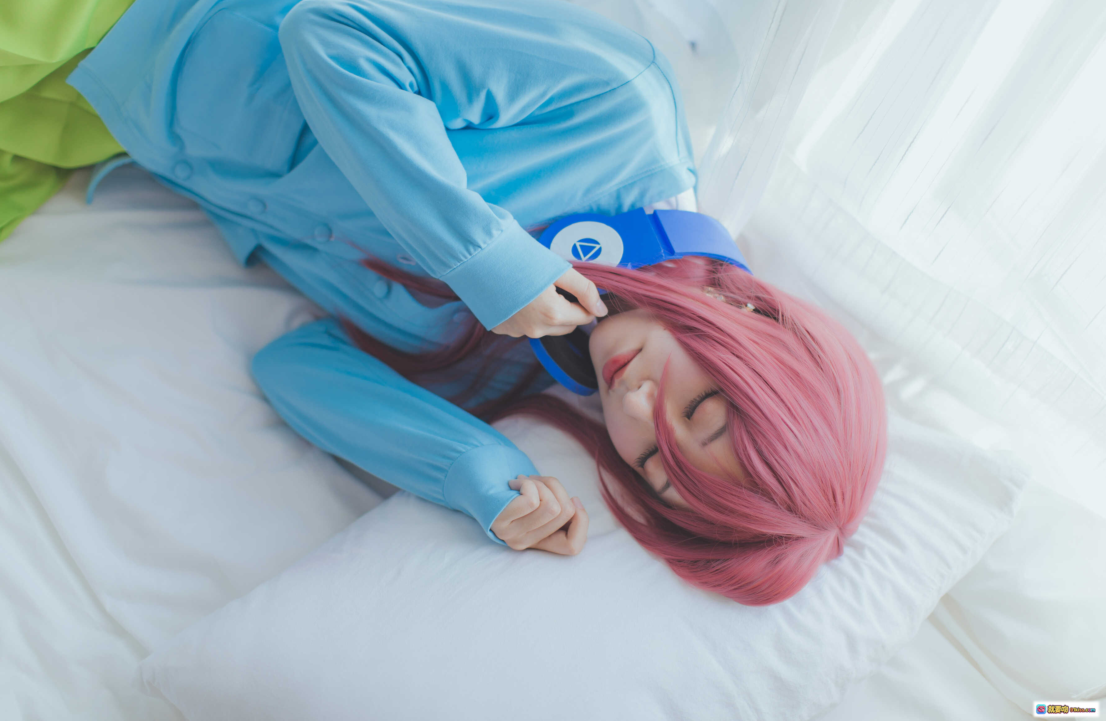 图片[8] - 黑川NO.048三玖正片写真 42P高清美腿黑丝少女 绿裙蓝衫居家私房摄影 - 就要吻