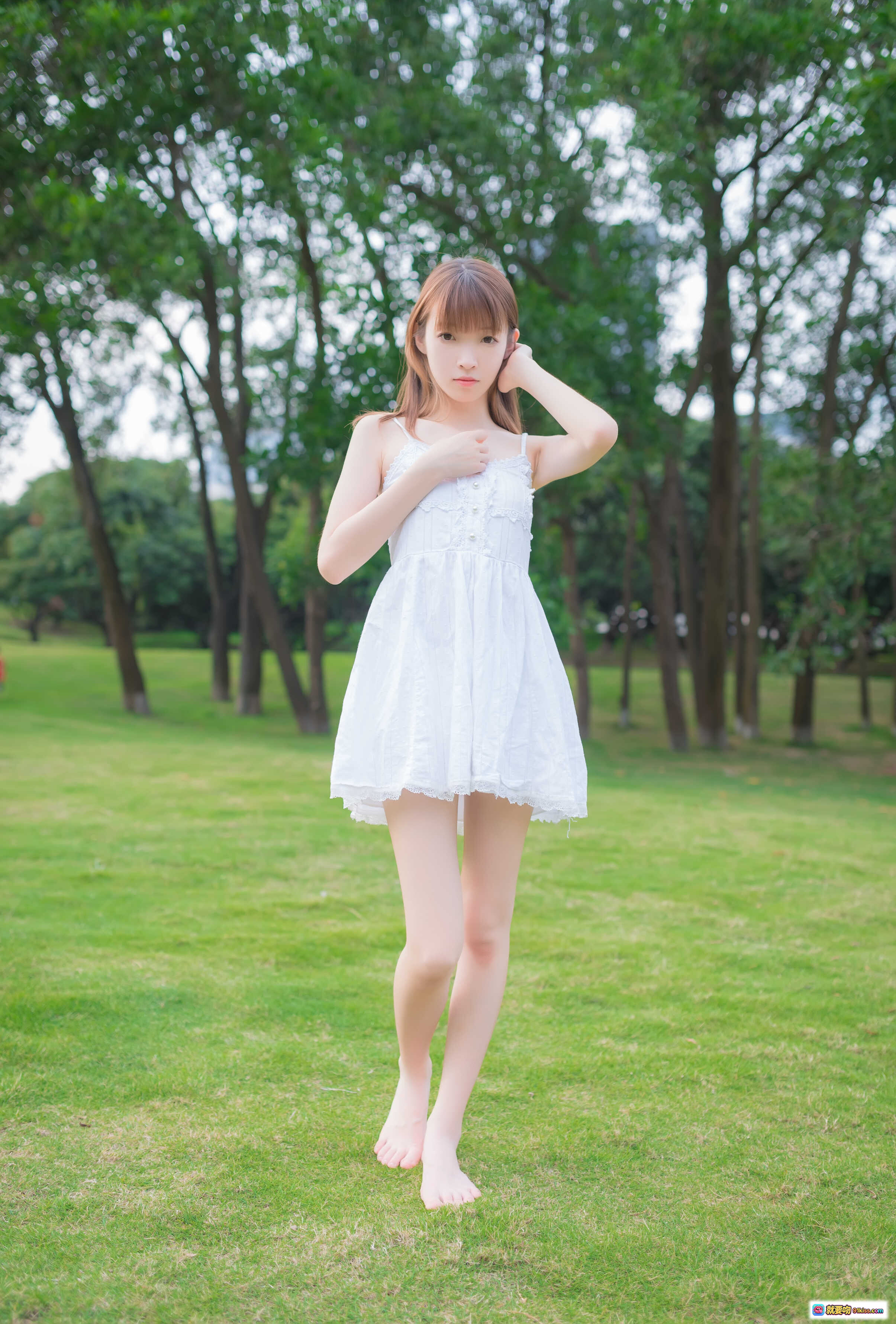 图片[3] - 祖木子NO.015纯纯女孩白色连衣裙裸足坐石阶美腿特写清新自然写真50P - 就要吻