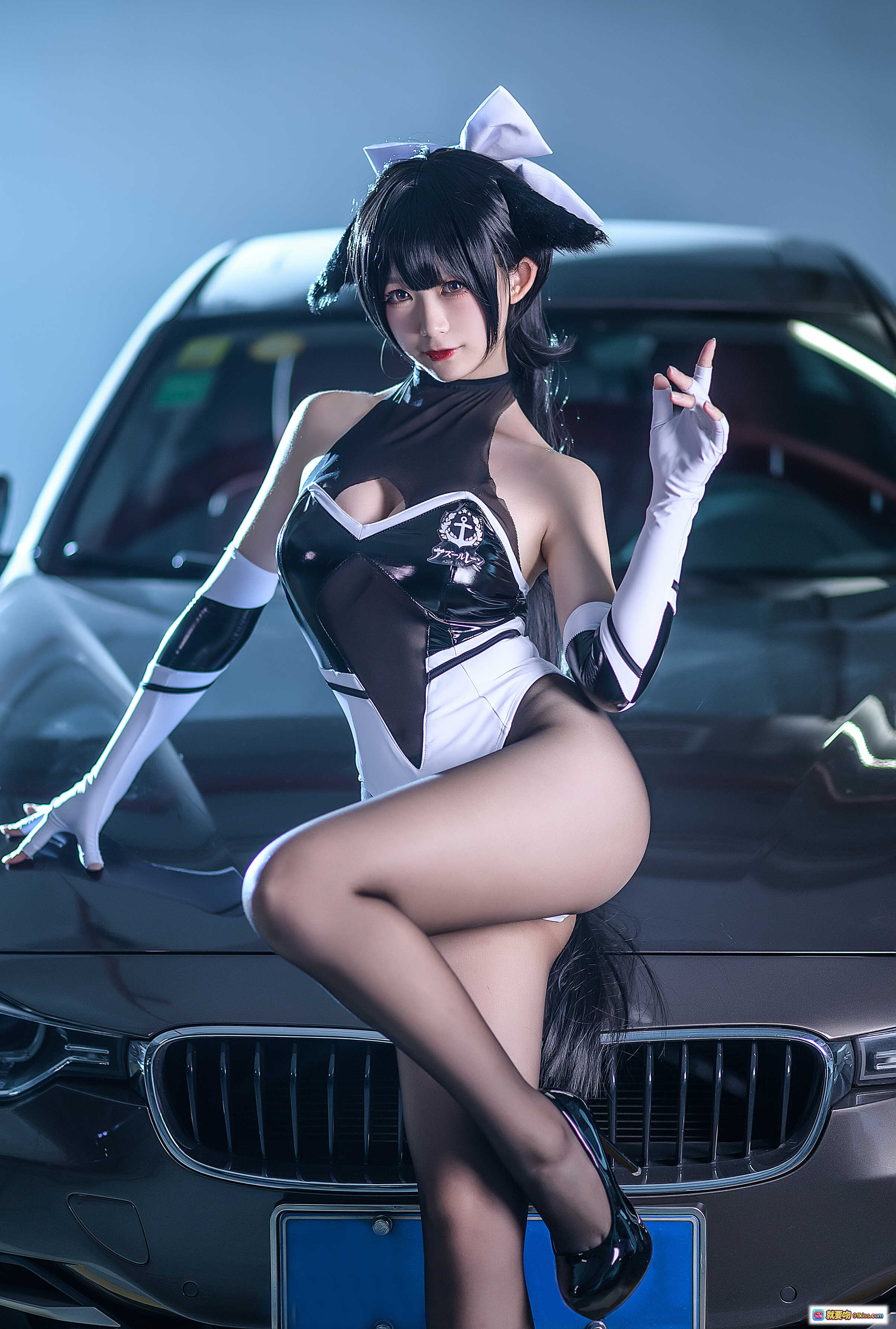 图片[6] - 樱落酱NO.001高雄赛车写真｜性感Cosplay车库车模｜黑伞白裙美腿诱惑｜12P高清图集 - 就要吻