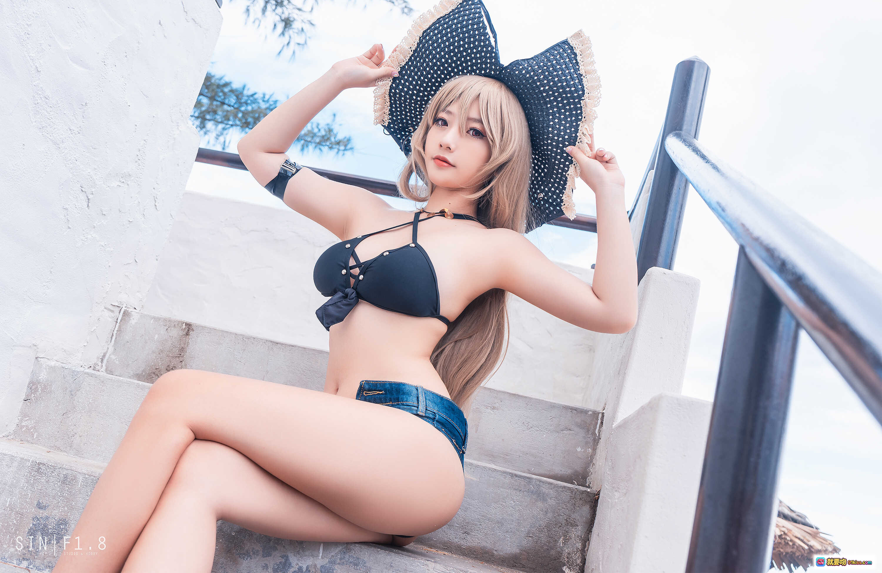 图片[10] - Messie Huang NO.03 Jean Bart泳装写真 | 黑色比基尼+牛仔短裤+波点宽檐帽海边度假风美拍 - 就要吻