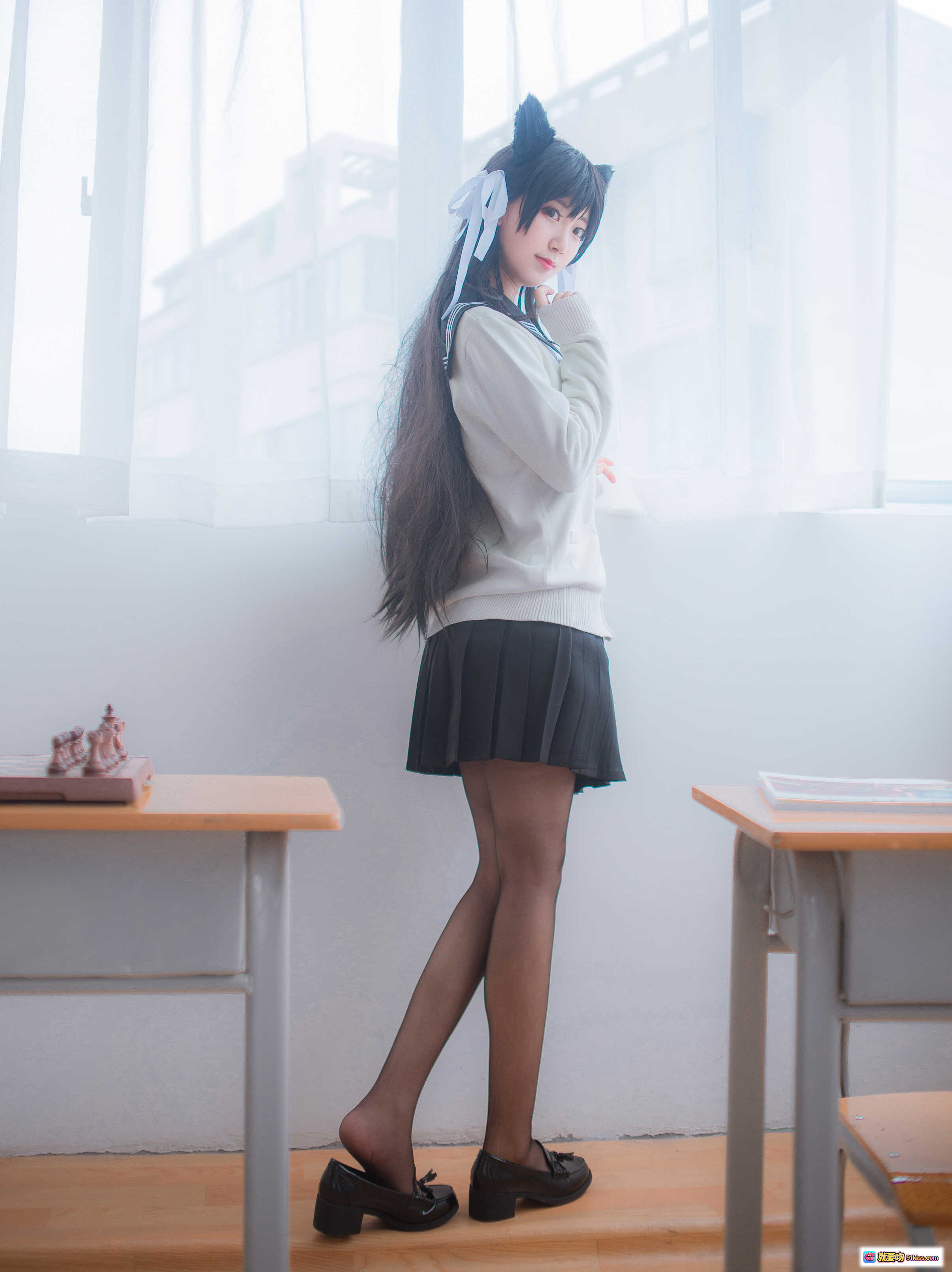 图片[9] - 黑川NO.006獒犬制服Cosplay写真 | 猫耳少女教室场景 | 白色水手服黑裙黑丝美腿 | 30P高清图集 - 就要吻