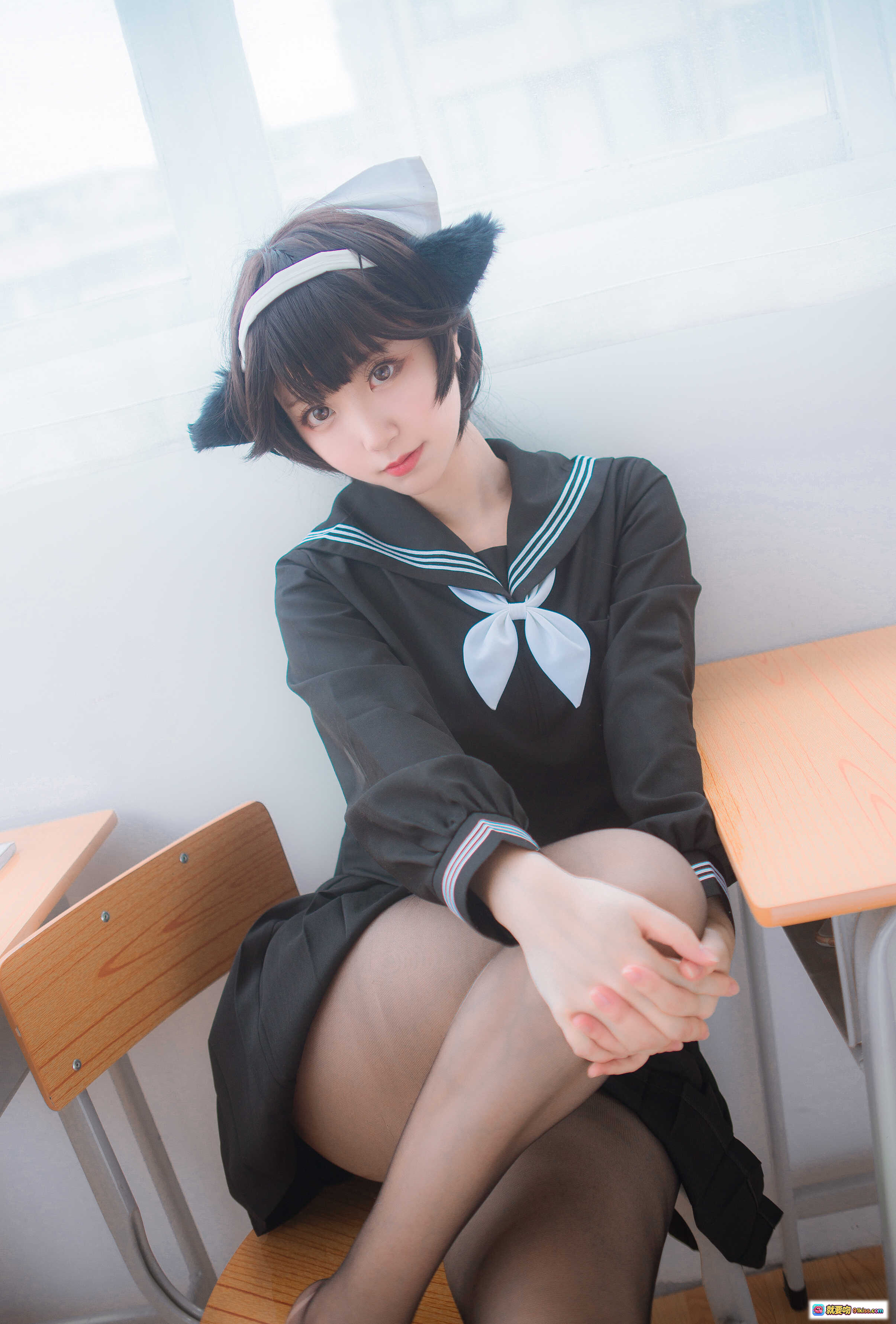 图片[10] - 黑川NO.006獒犬制服Cosplay写真 | 猫耳少女教室场景 | 白色水手服黑裙黑丝美腿 | 30P高清图集 - 就要吻