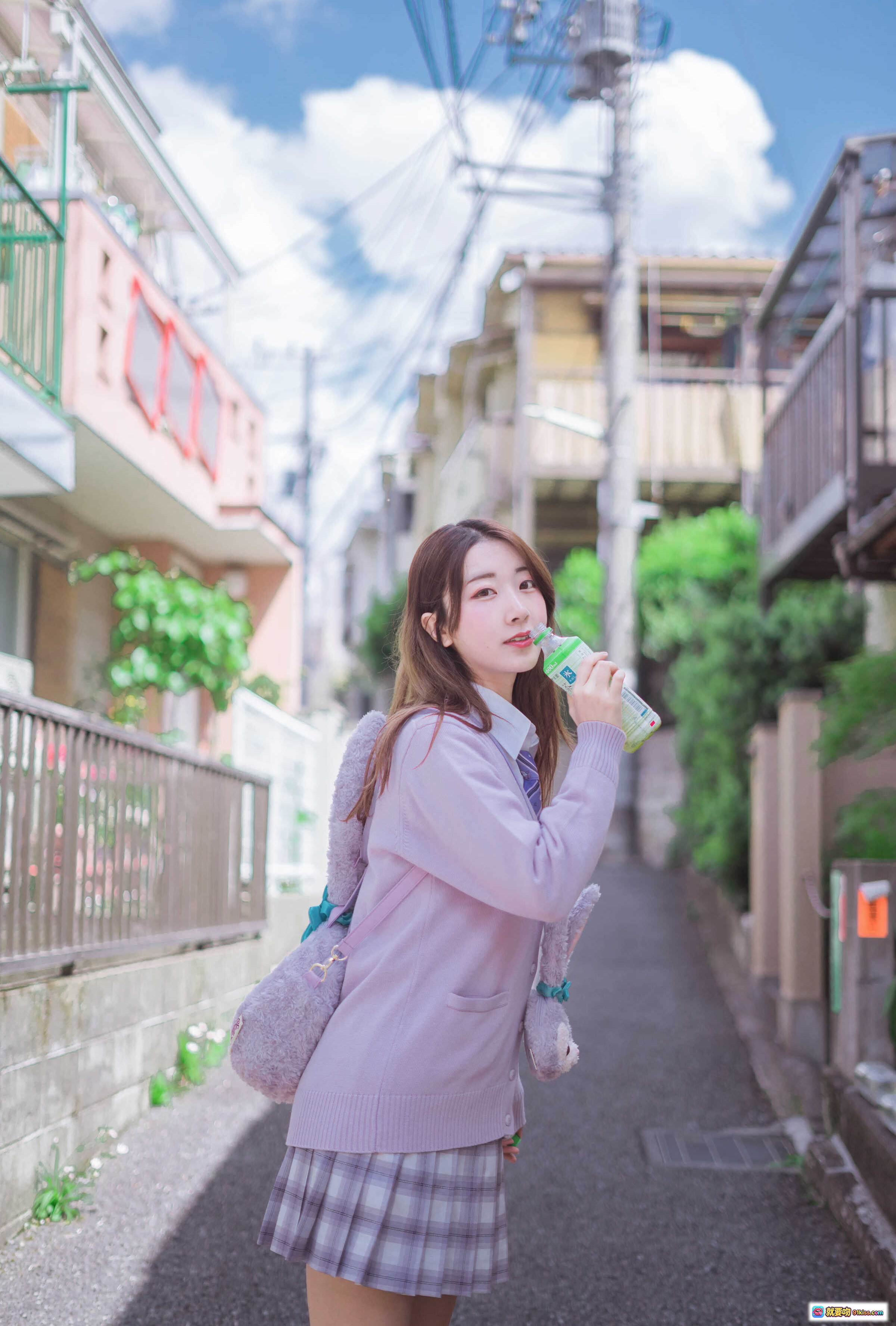 图片[8] - 黑川NO.040民宿楼下街景少女背影日系清新写真15P90MB - 就要吻