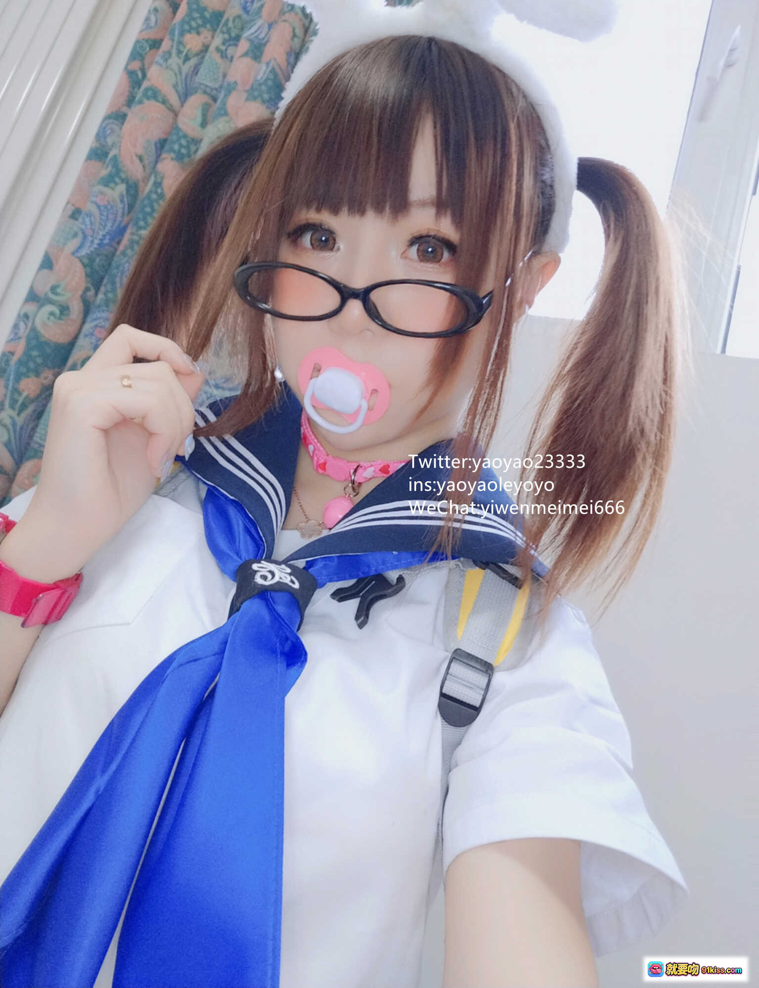 图片[5] - 摇摇乐yoyo NO.022 2019.04月福利 水手服红框眼镜双马尾甜美少女自拍写真 - 就要吻