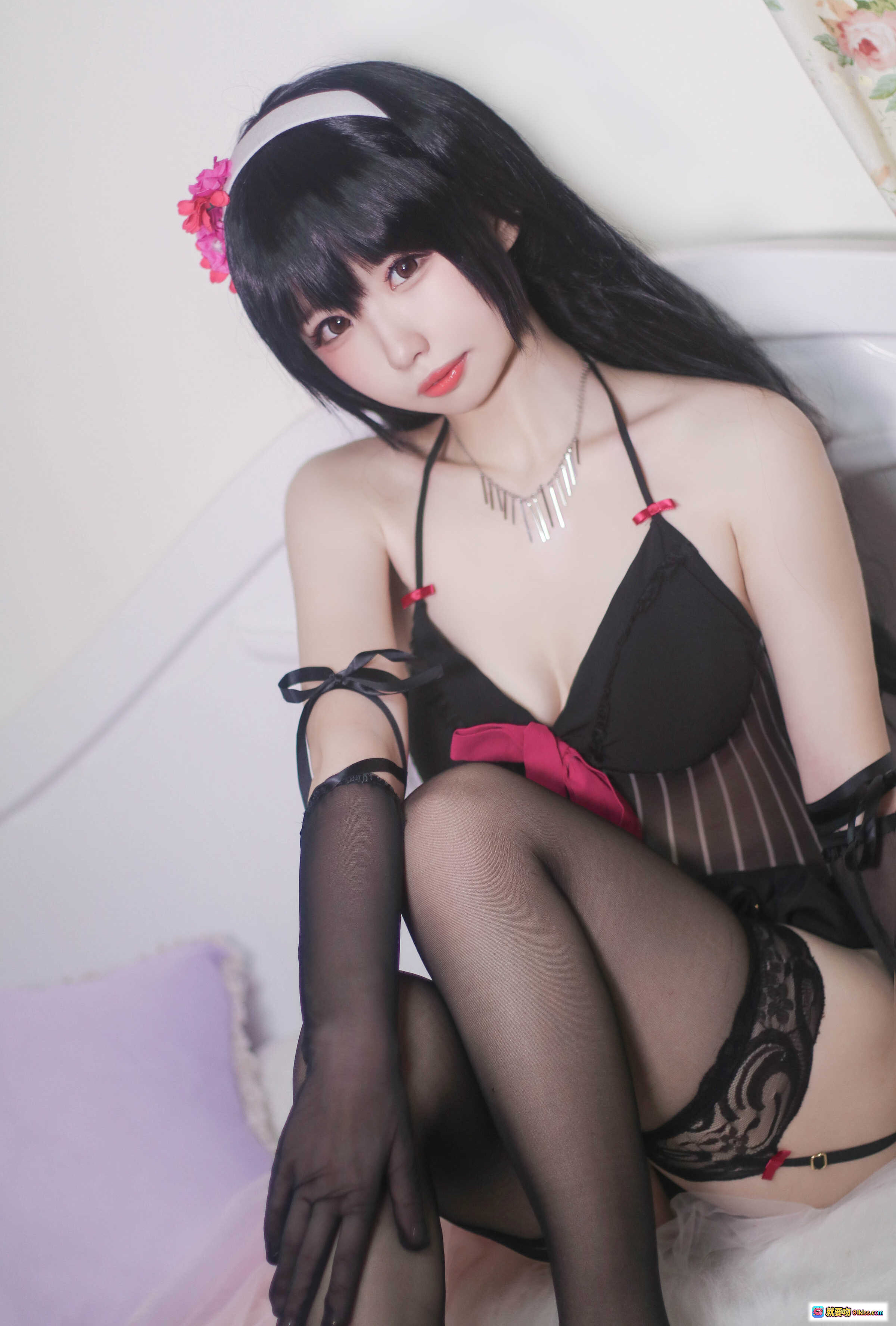 图片[7] - 霞之丘诗羽Cosplay写真 | 黑色蕾丝内衣+条纹吊带袜+长发花饰 | 优雅性感私房照 - 就要吻
