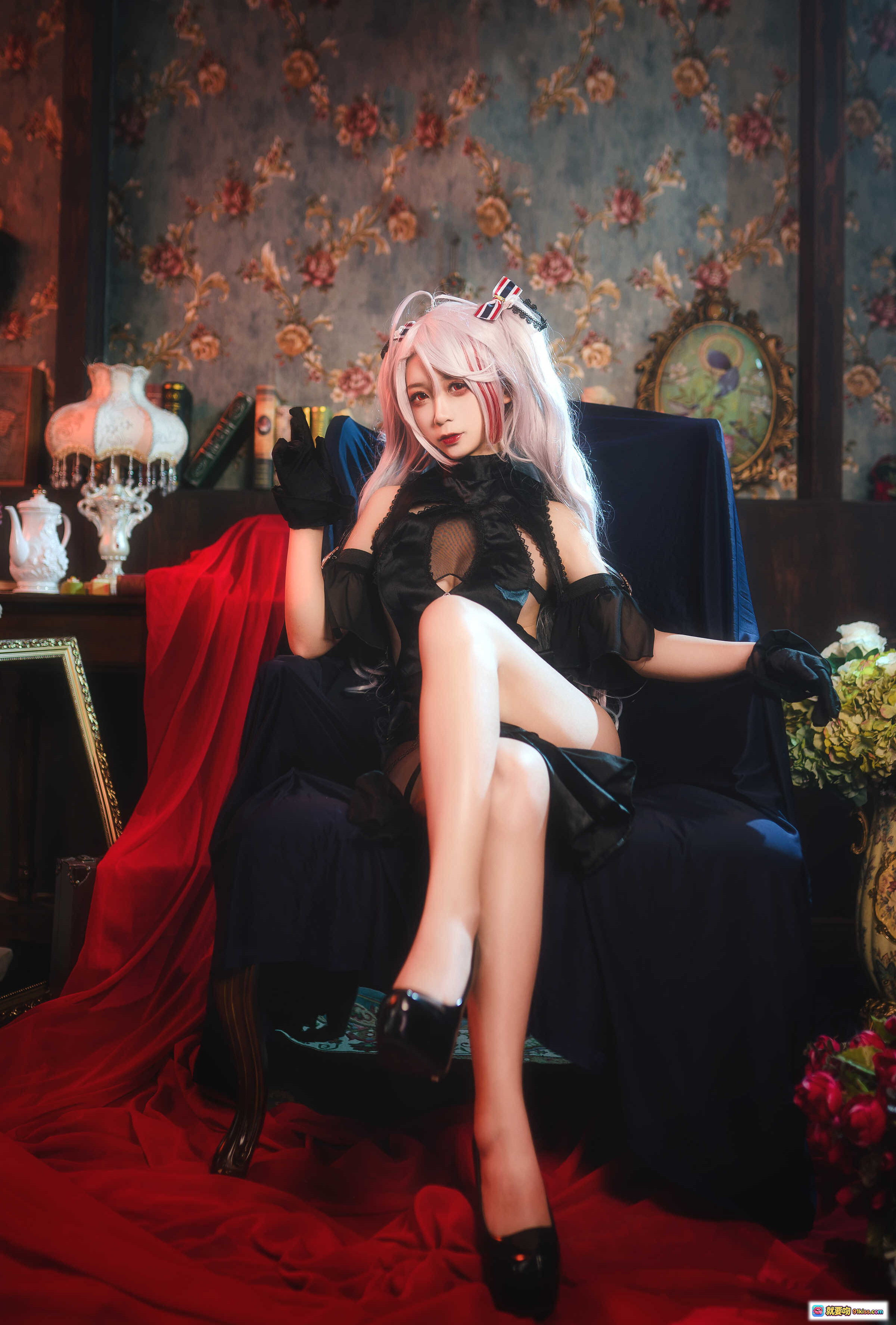 图片[7] - 樱落酱NO.010欧根礼服Cosplay写真｜黑丝蕾丝性感造型｜复古花墙红毯场景｜12P高清美图 - 就要吻