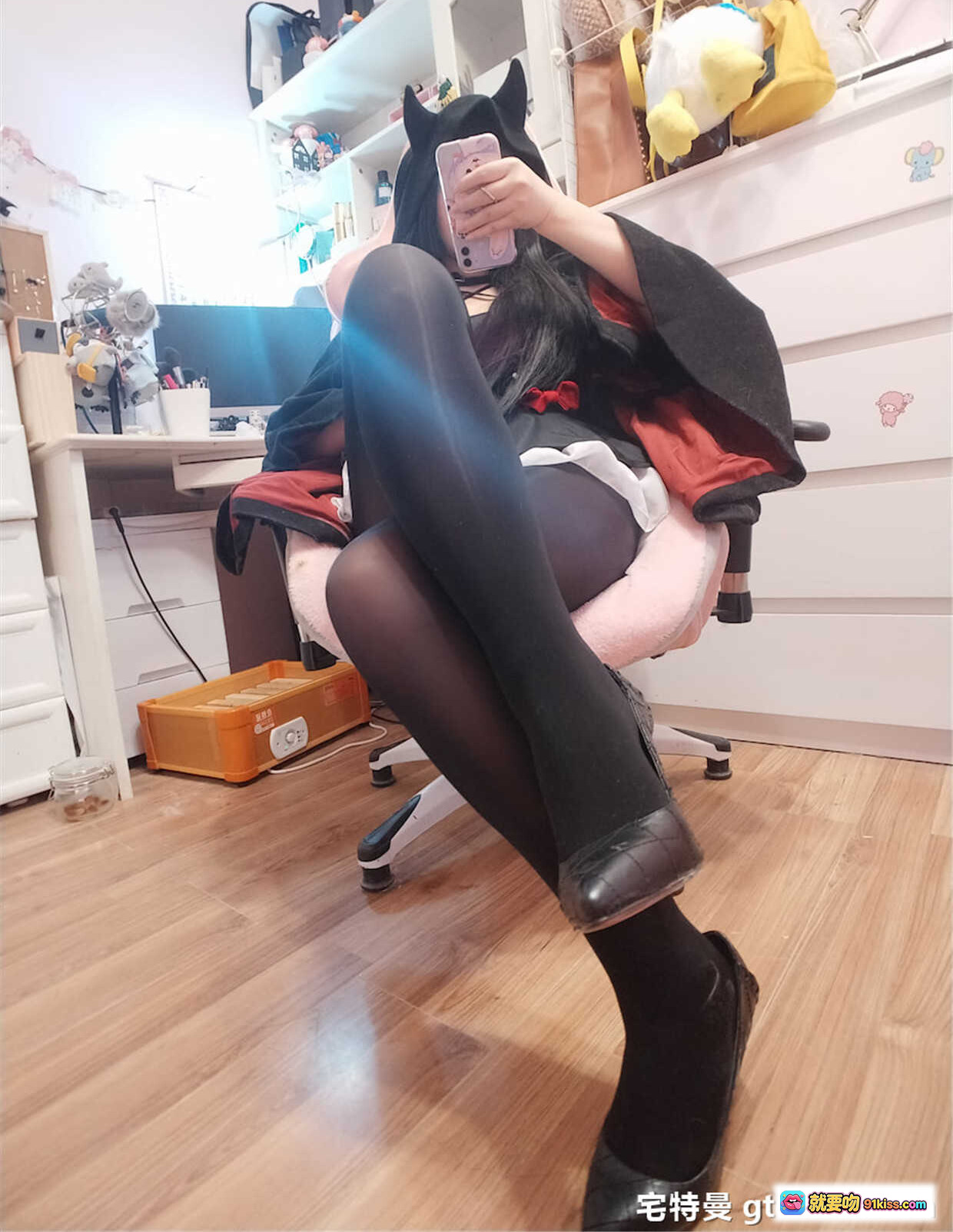 图片[5] - 古川NO.046小恶魔cosplay写真｜黑红恶魔装+猫耳兜帽+蕾丝边短裙+黑丝美腿｜41P高清图集 - 就要吻