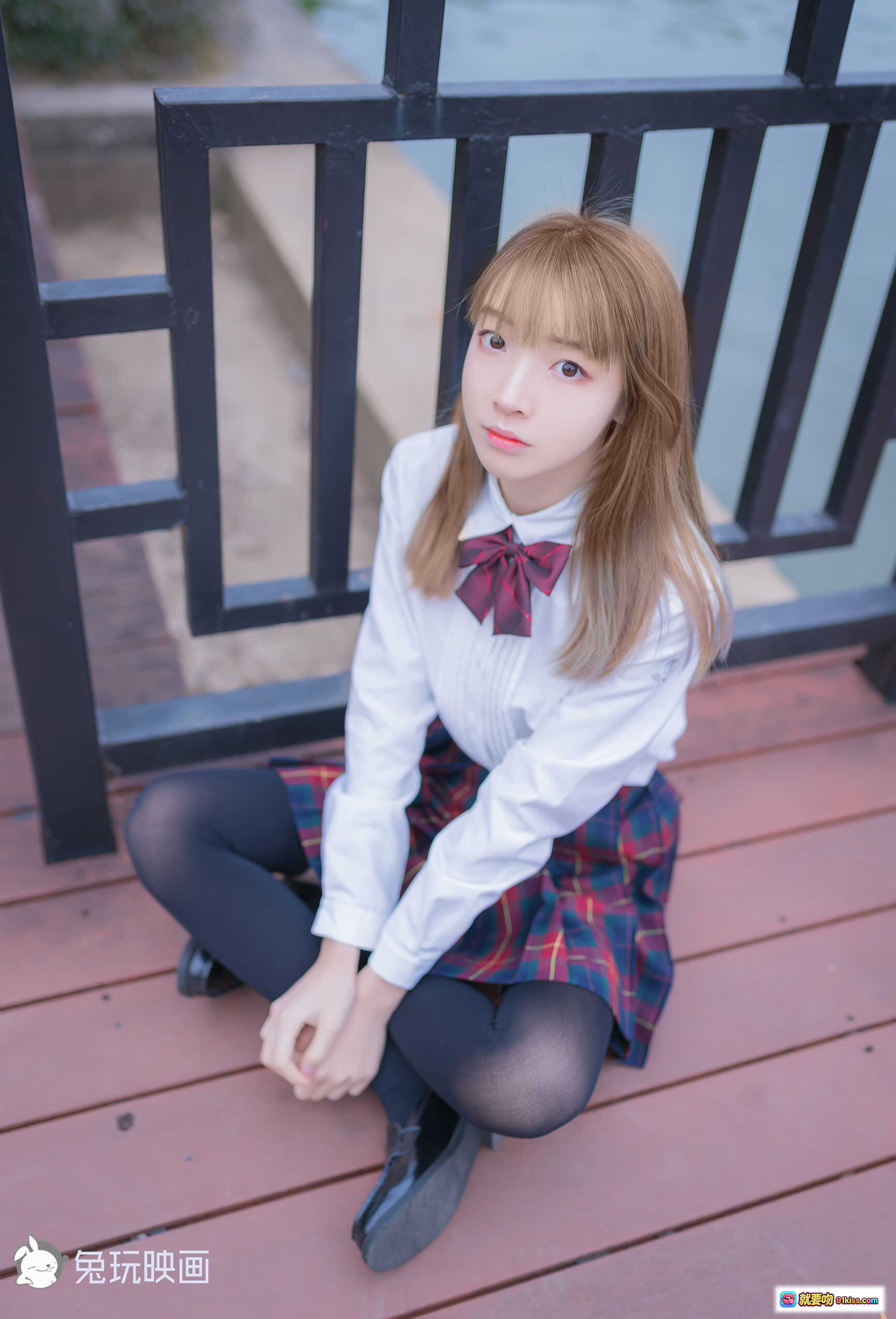 图片[9] - 祖木子NO.023绿草坪写真｜白色衬衫+格子裙少女风｜清新自然外拍美图40P - 就要吻