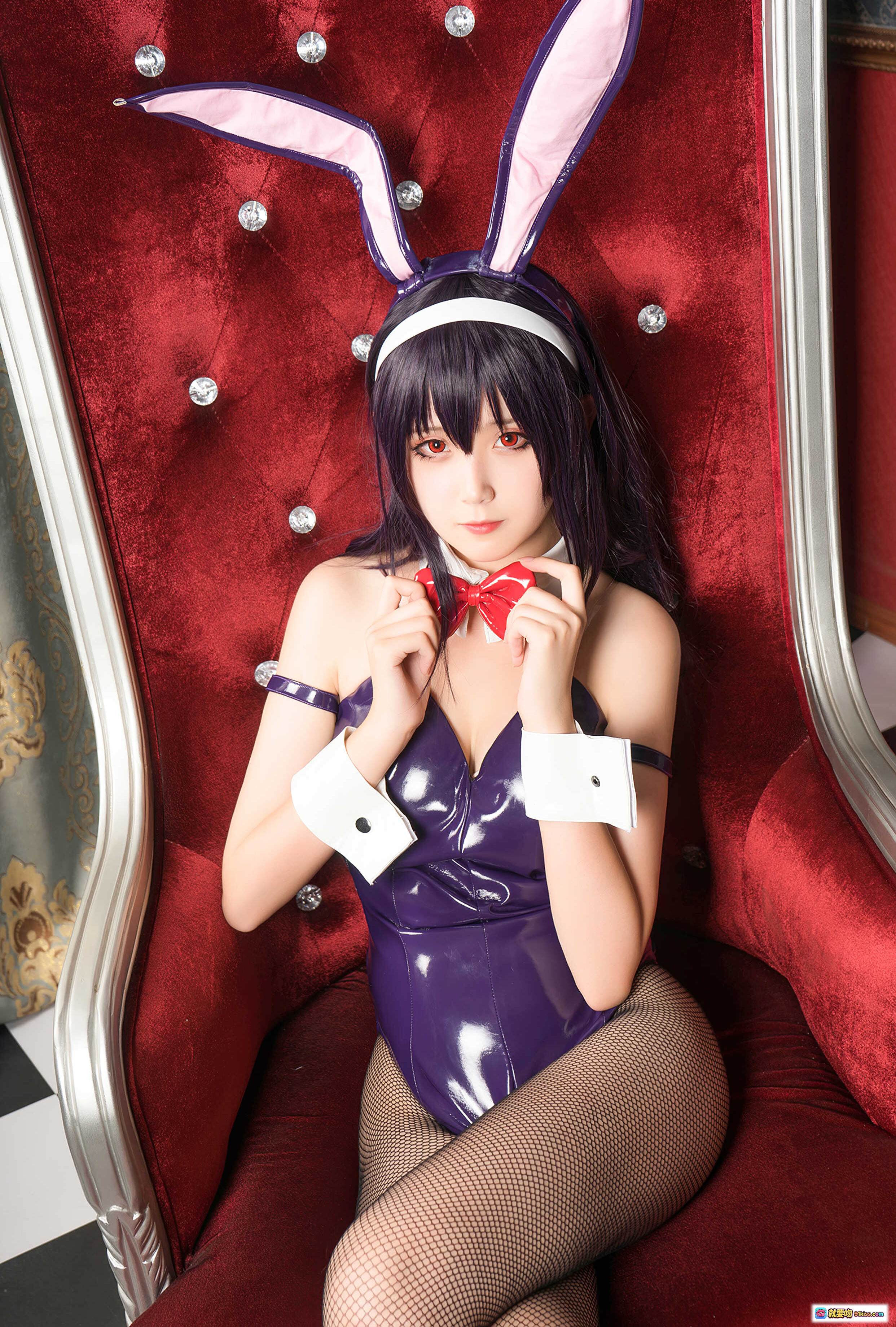 图片[5] - 秋楚楚霞之丘诗羽Cosplay写真｜紫色兔女郎装+红蝴蝶结+黑长直+复古花瓶背景｜39P高清图集 - 就要吻