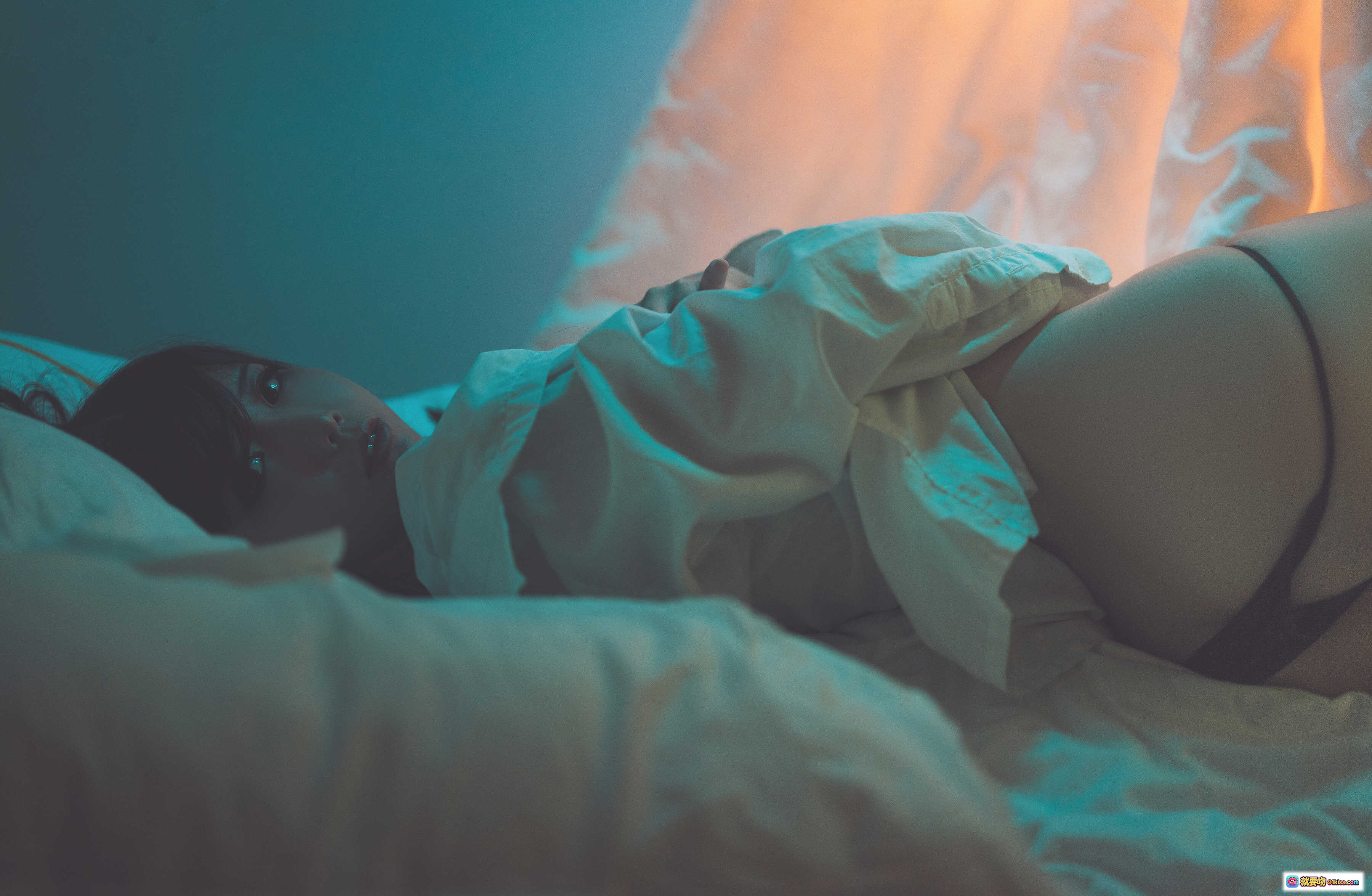 图片[9] - 面饼仙儿NO.038阿凡达私房写真 | 黑色内衣美腿特写 | 床上性感姿态 | 11P高清图集 - 就要吻