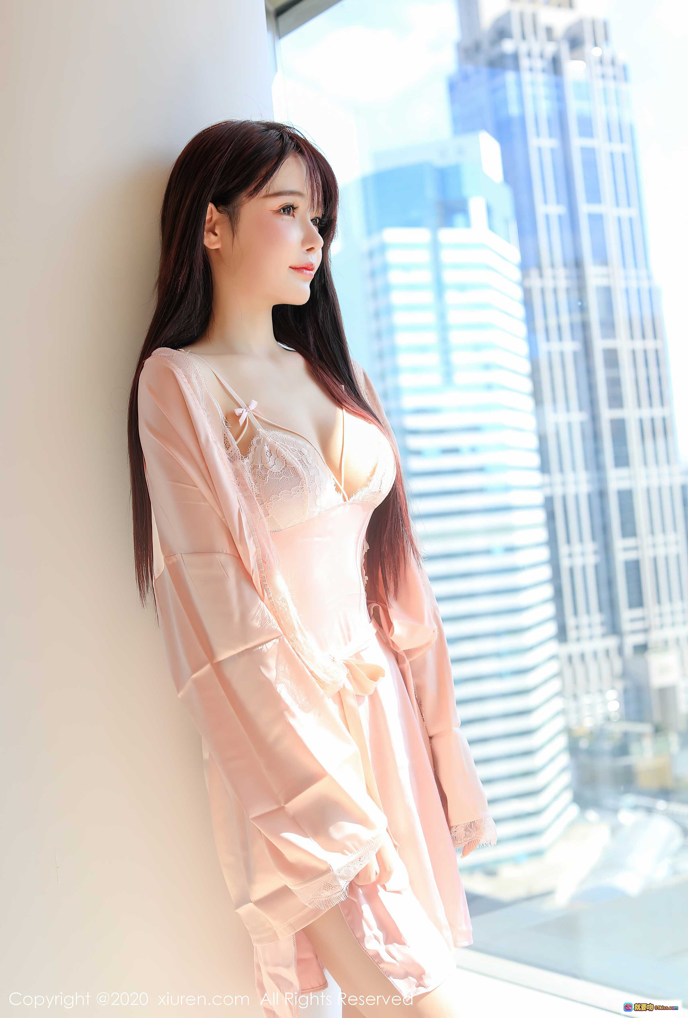 图片[7] - 南初妹妹粉色蕾丝吊带睡衣写真 | 秀人网2020.10.19 No.2666 | 窗边柔光美拍 | 优雅性感私房风 - 就要吻