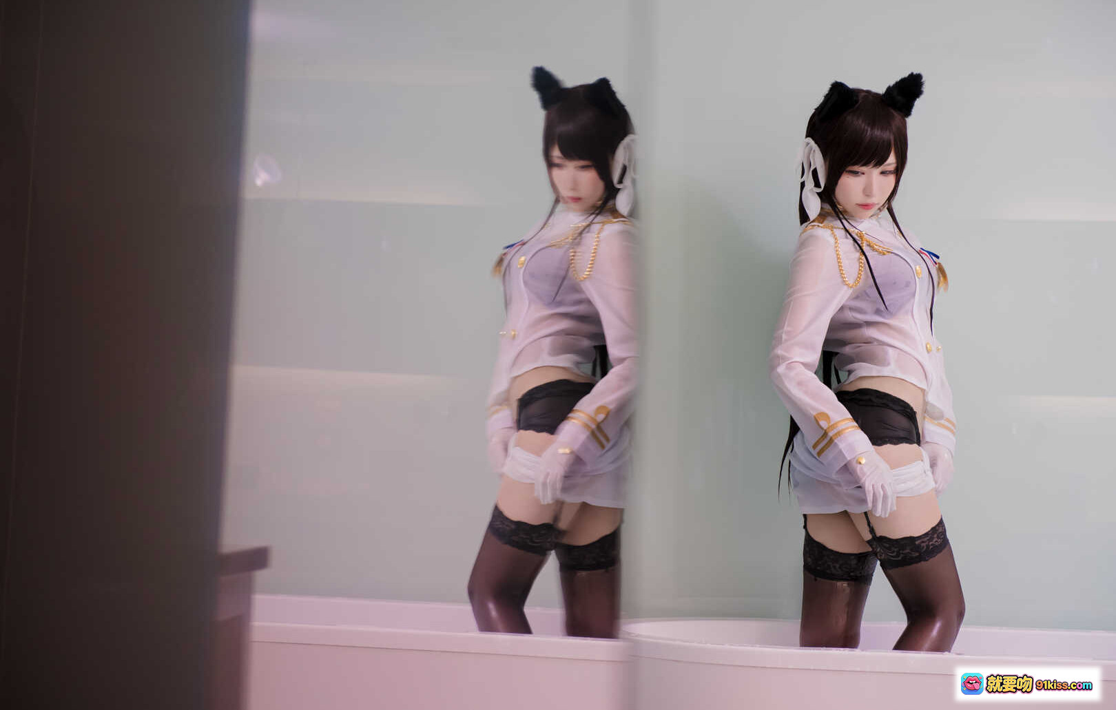 图片[6] - 白神泱NO.005浴缸cosplay写真｜猫耳黑发少女｜白色透视制服｜金色链条装饰｜精致妆容与蝴蝶结发饰 - 就要吻