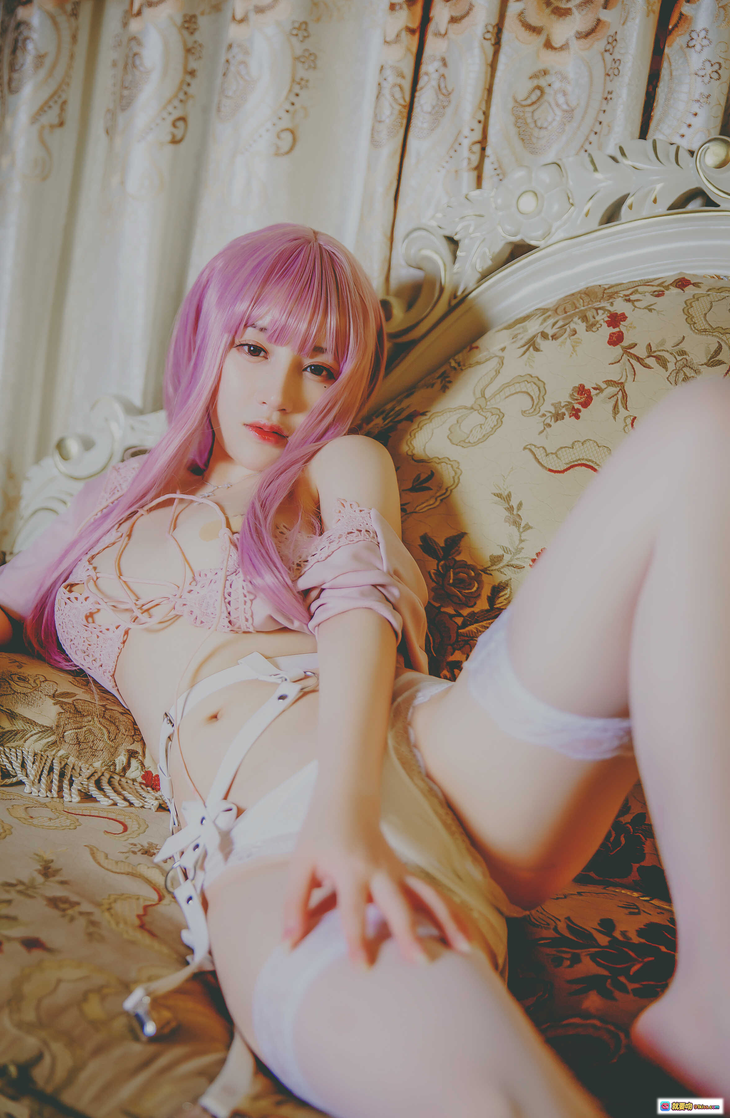 图片[4] - 尤猫醒醒NO.001粉发少女内衣写真｜甜美蕾丝吊带袜造型｜27P高清图集 - 就要吻