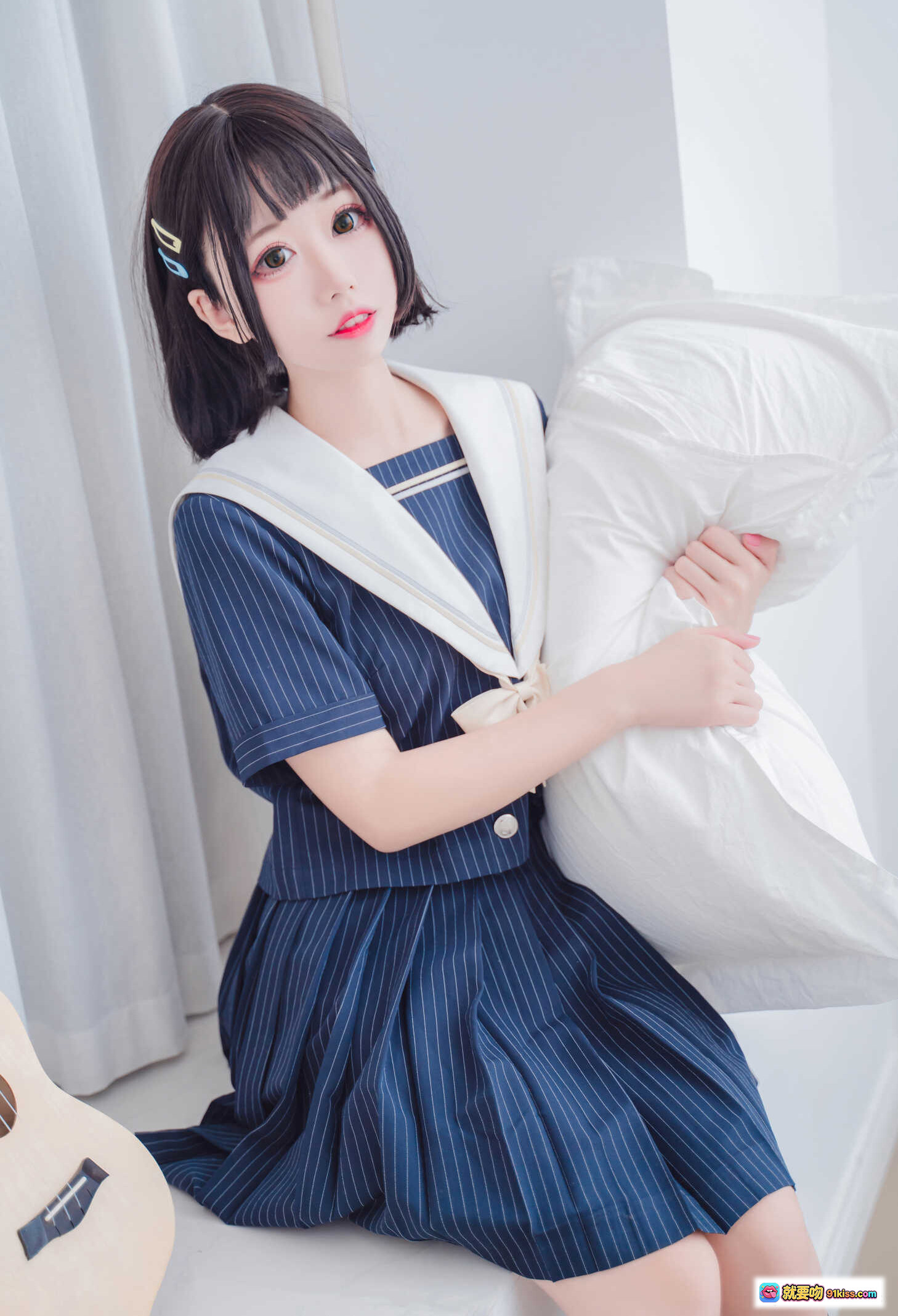 图片[8] - 猫君君_MaoJun NO.007 清纯学妹蓝条纹水手服黑过膝袜坐姿写真40P高清图集 - 就要吻