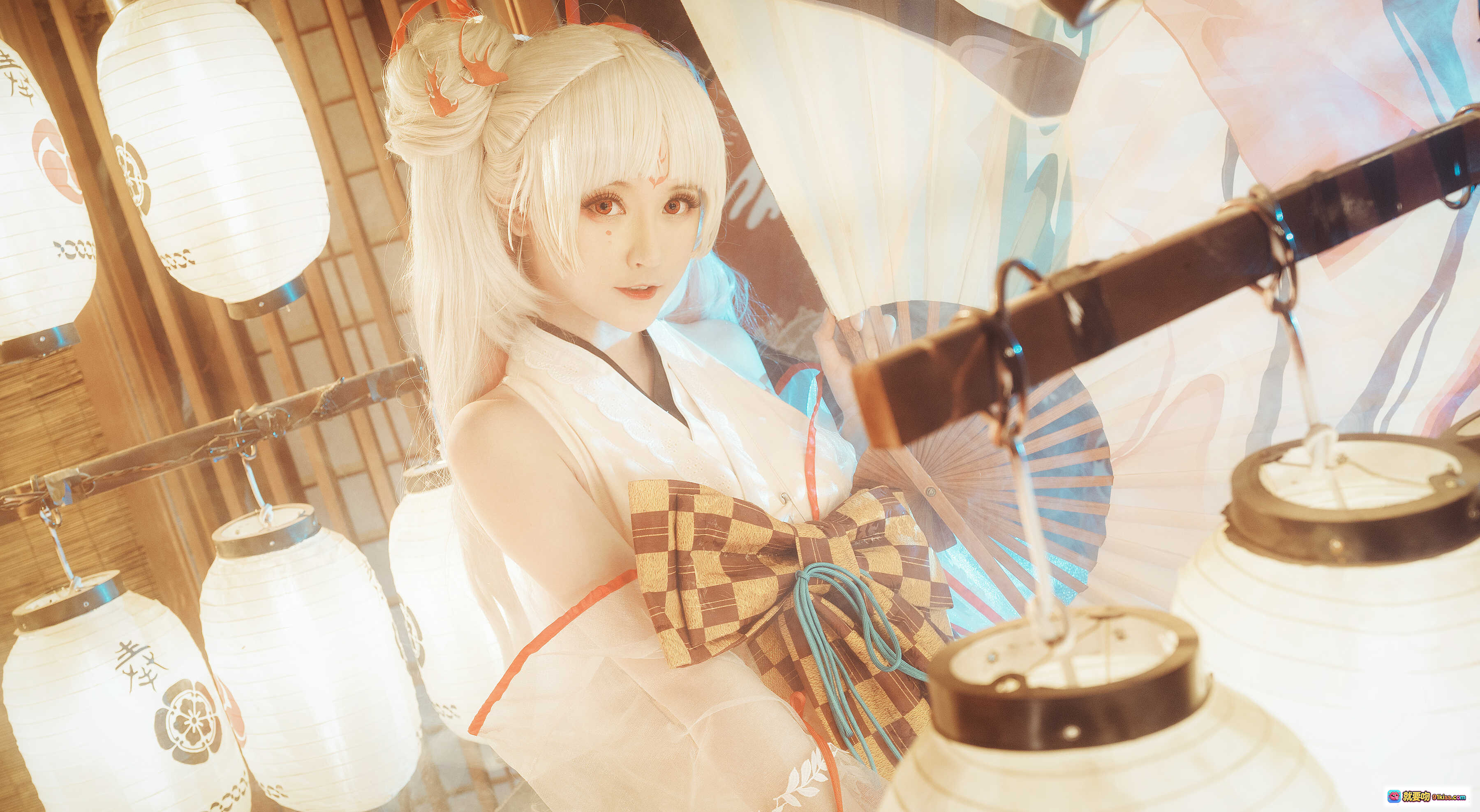 图片[8] - yui金鱼NO.022不知火和风cosplay写真｜日式灯笼伞扇场景｜白发红纹和服造型｜12P高清图集 - 就要吻