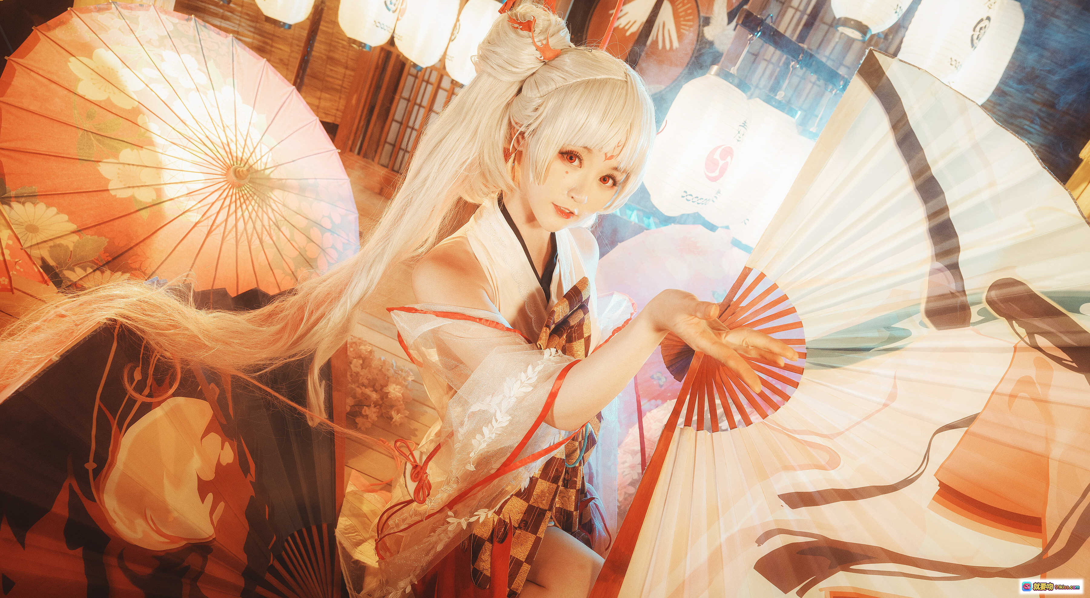 图片[7] - yui金鱼NO.022不知火和风cosplay写真｜日式灯笼伞扇场景｜白发红纹和服造型｜12P高清图集 - 就要吻
