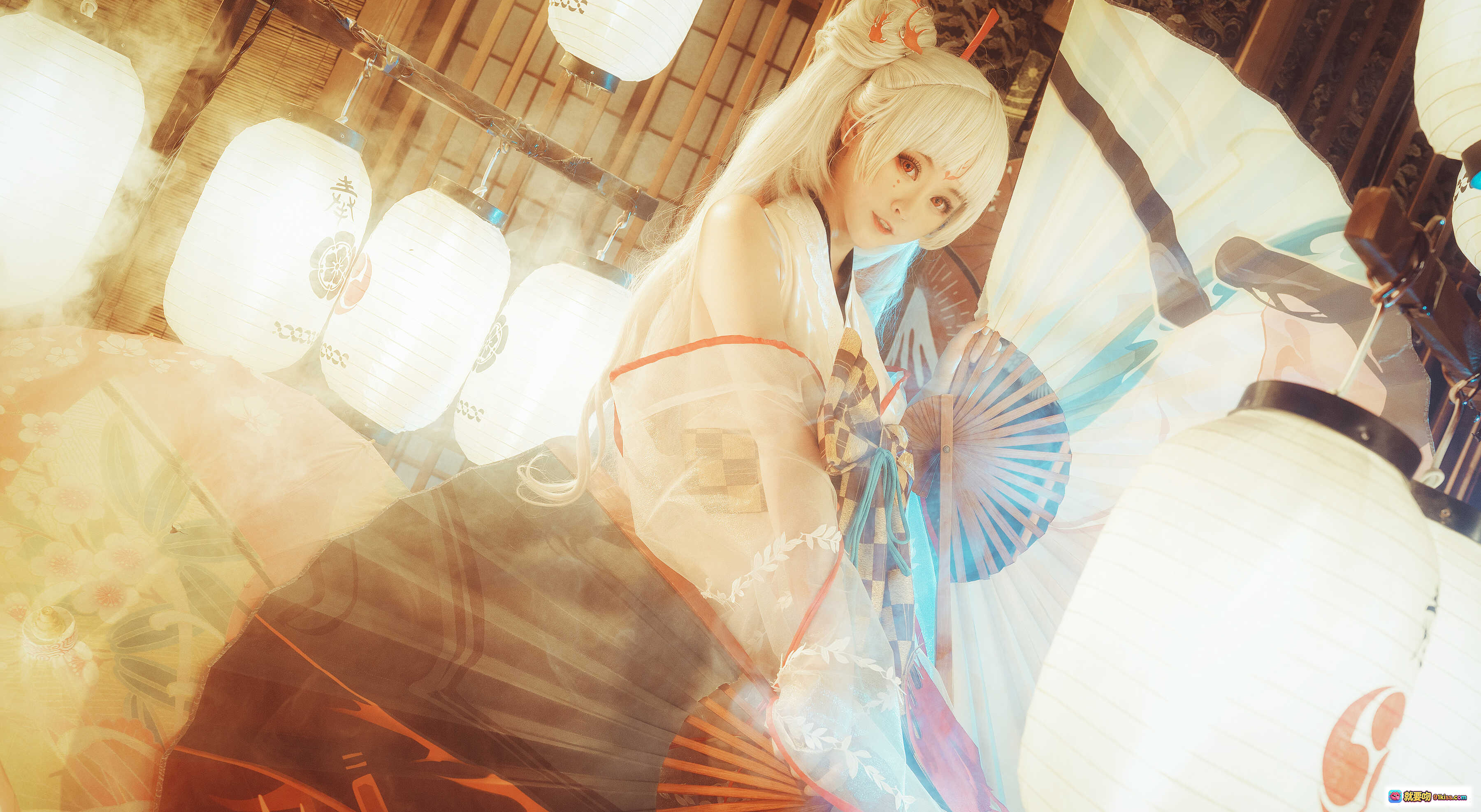 图片[3] - yui金鱼NO.022不知火和风cosplay写真｜日式灯笼伞扇场景｜白发红纹和服造型｜12P高清图集 - 就要吻