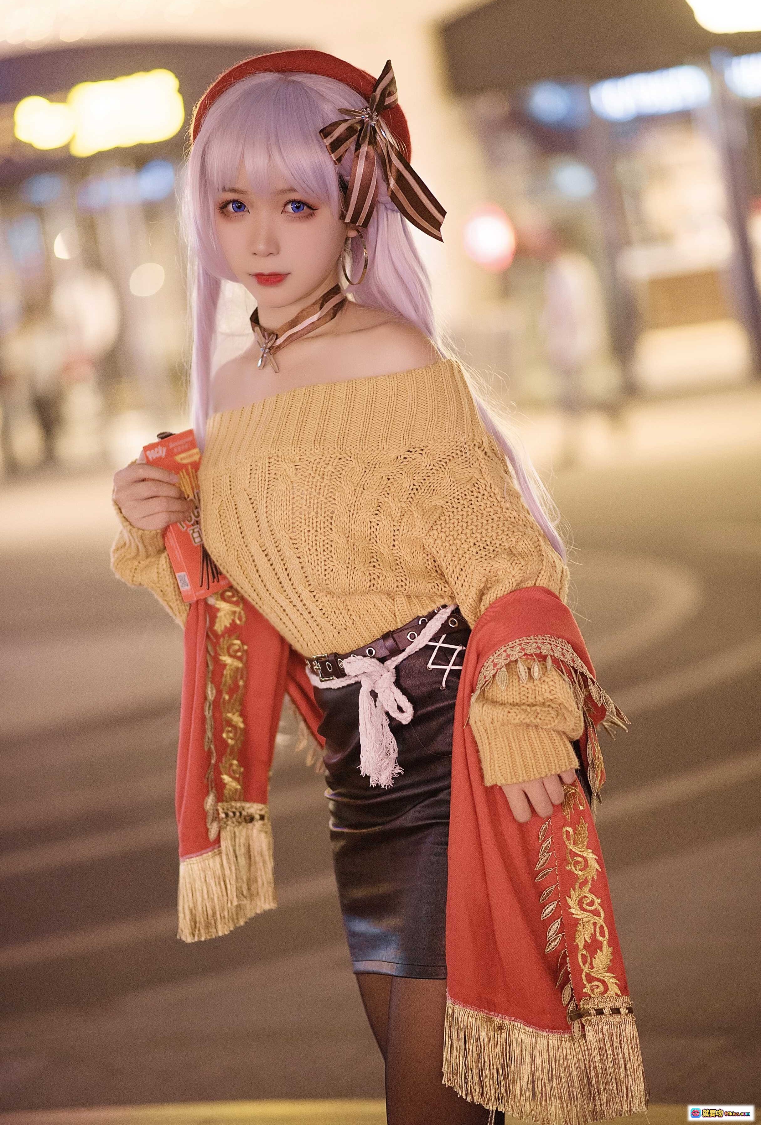 图片[9] - 樱落酱NO.006贝法Pocky Cosplay写真｜粉发少女夜景街拍｜露肩毛衣+皮裙+黑丝高跟｜手持Pocky甜酷风造型 - 就要吻