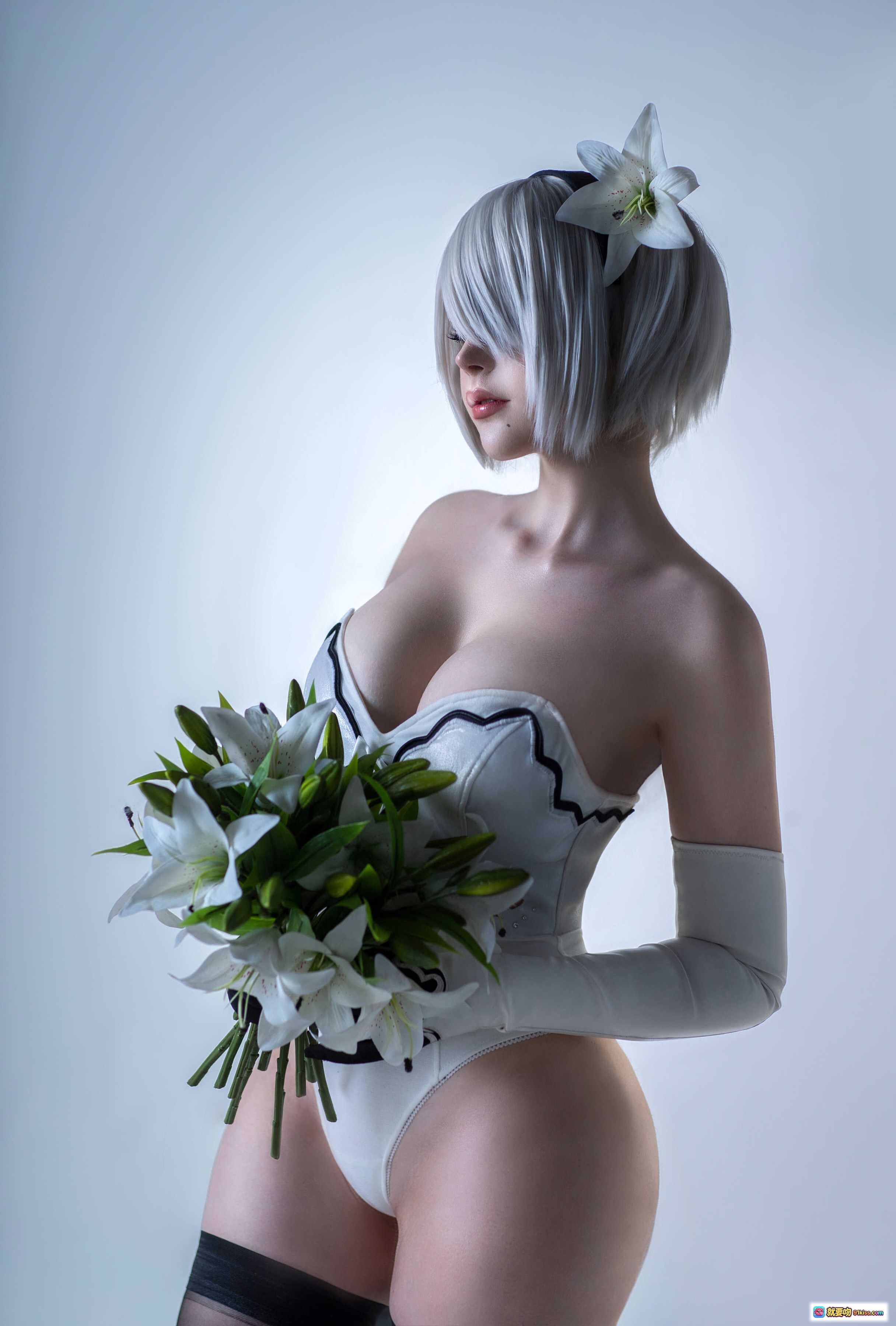 图片[4] - Sayathefox NO.014 2B Floral Cosplay 白发百合花造型 精致妆容 黑白手套 优雅侧颜 超清写真集 - 就要吻