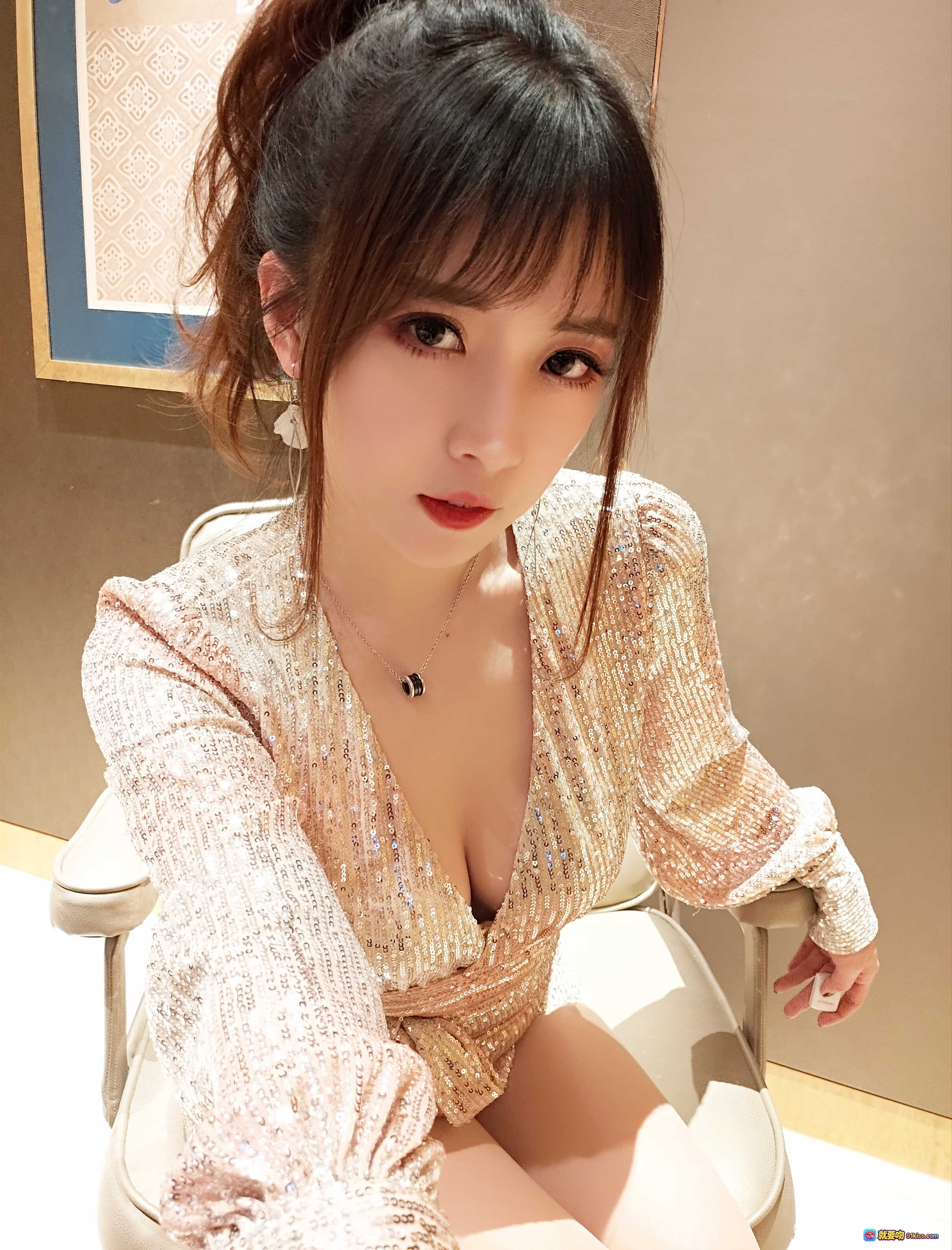 图片[4] - 小女巫露娜NO.014亮片裙肉丝美腿高跟性感写真22P141MB - 就要吻