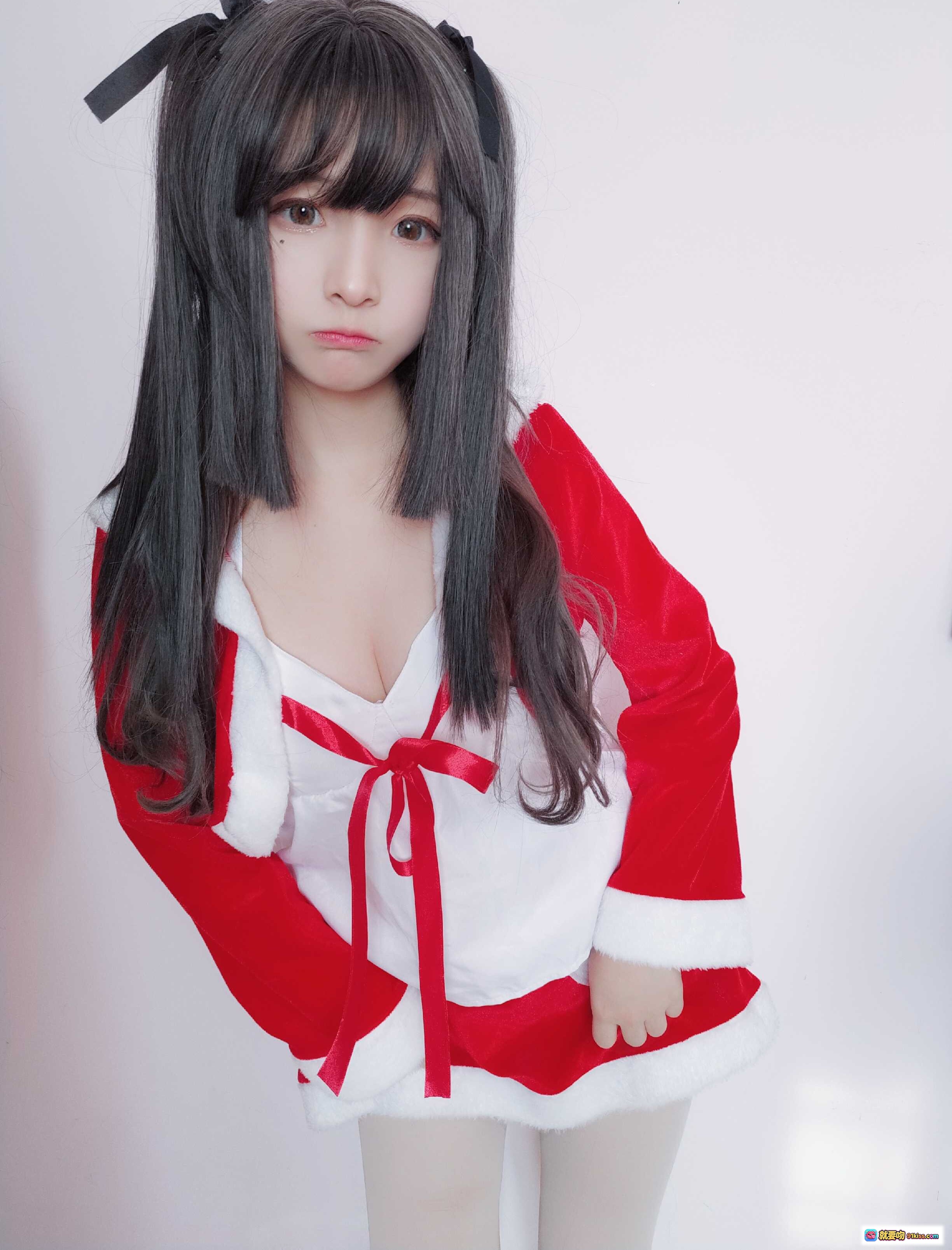 古川NO.023圣诞主题写真 | 红白圣诞裙+双马尾黑发+甜美表情+高清13P美图 - 就要吻