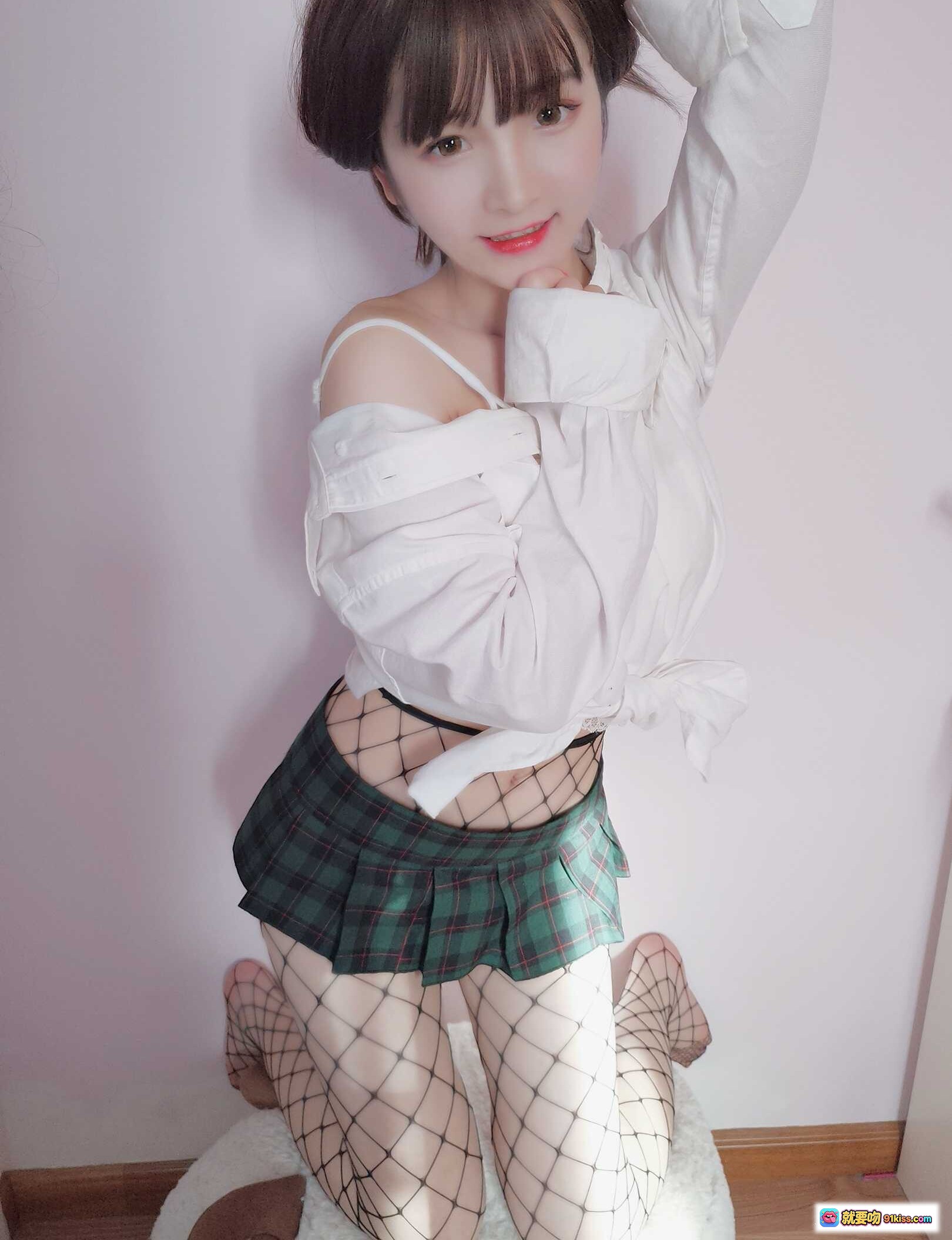 图片[2] - 古川NO.019男友衬衫写真｜白衬衫+格子短裙+渔网袜少女风私房照 - 就要吻