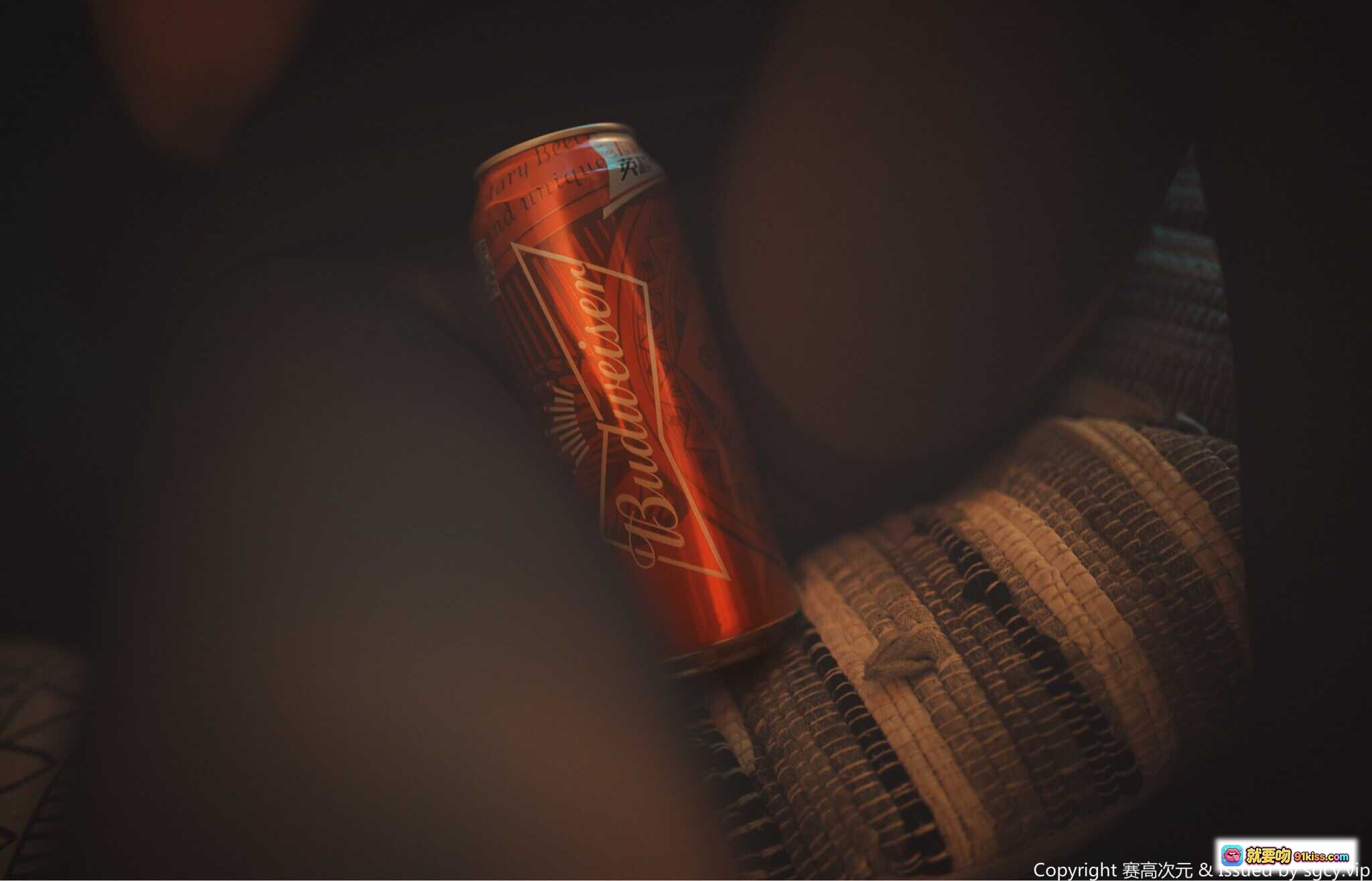 图片[8] - 逐月SU OL居家写真51P | 黑发眼镜少女床上笔记本电脑氛围感私房照 - 就要吻