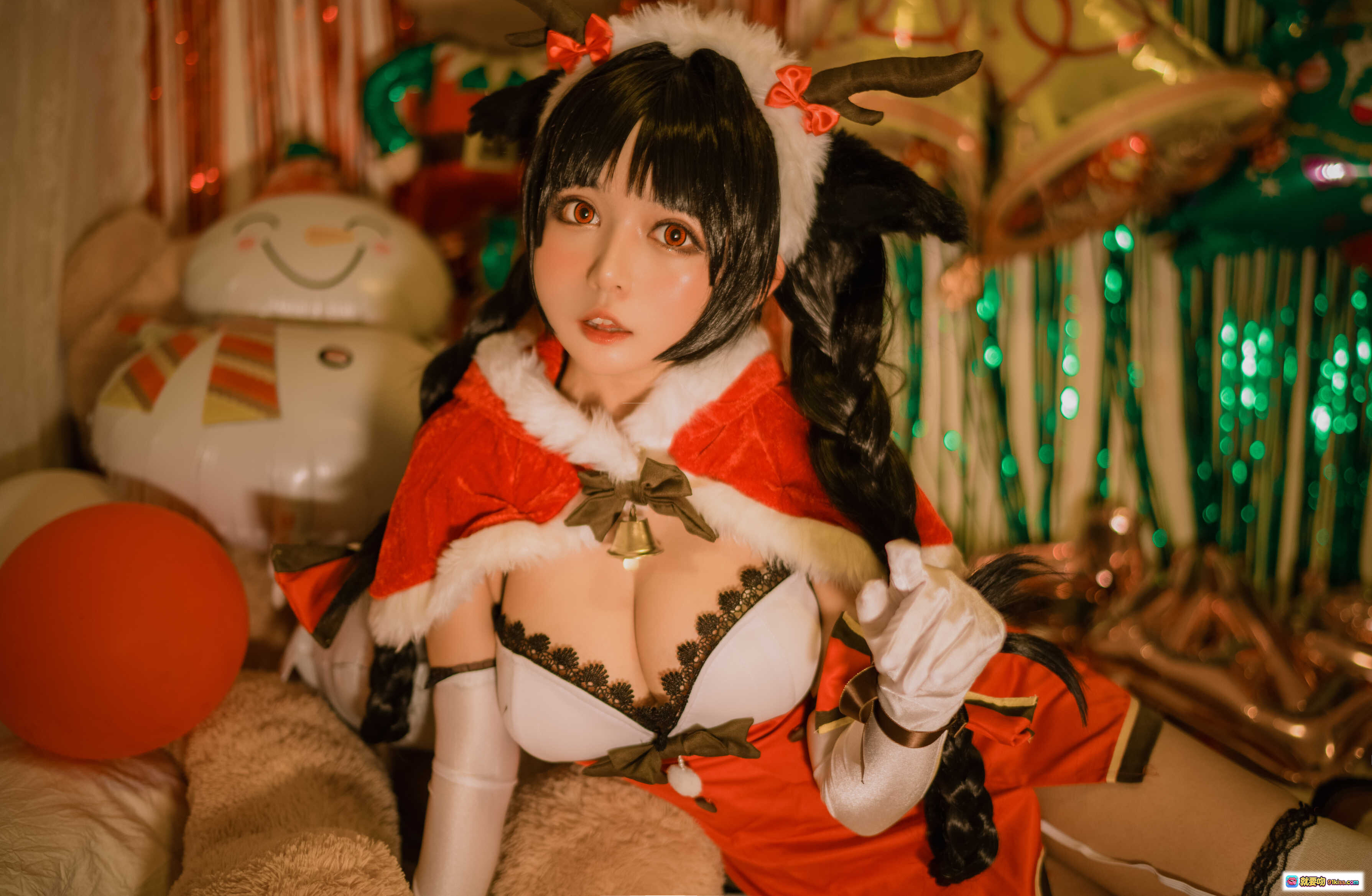 图片[9] - 黑猫猫OvO NO.019 大潮圣诞写真 16P 415MB 圣诞主题 Cosplay 美少女 节日氛围 气球装饰 鹿玩偶 毛绒玩具 床拍 甜美可爱 高清图集 - 就要吻