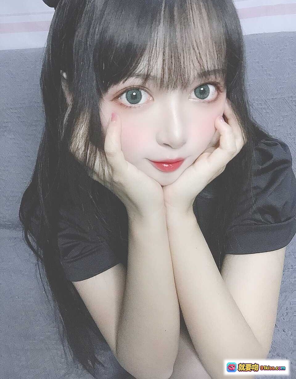 图片[9] - 黑猫猫OvO NO.021 护士喵自拍写真 19P 7MB 黑色护士装 红十字帽 长发美少女 萌系cosplay 甜美私房照 - 就要吻