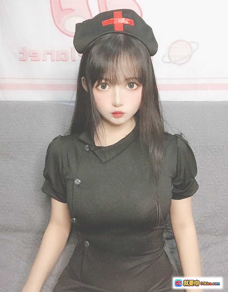 图片[5] - 黑猫猫OvO NO.021 护士喵自拍写真 19P 7MB 黑色护士装 红十字帽 长发美少女 萌系cosplay 甜美私房照 - 就要吻