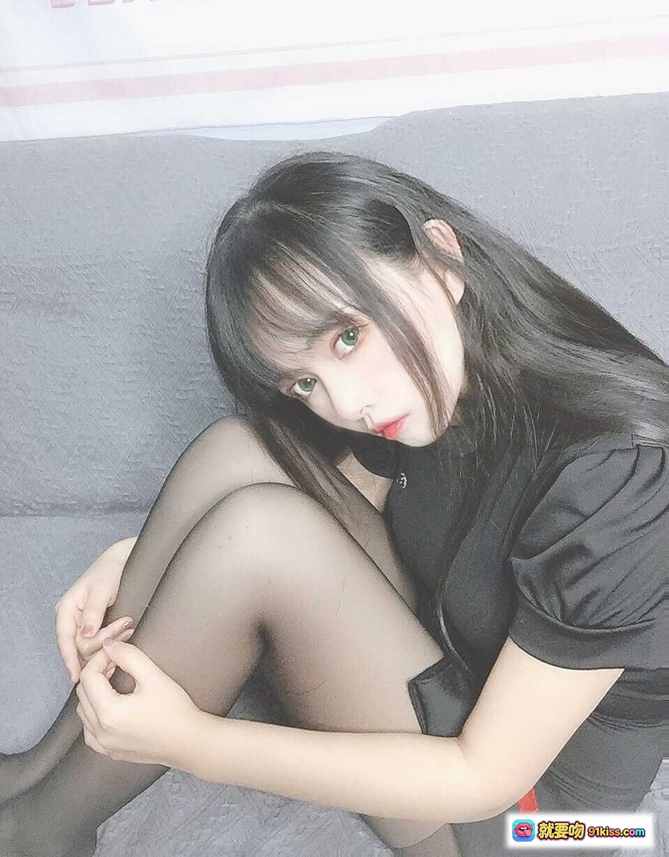 图片[2] - 黑猫猫OvO NO.021 护士喵自拍写真 19P 7MB 黑色护士装 红十字帽 长发美少女 萌系cosplay 甜美私房照 - 就要吻