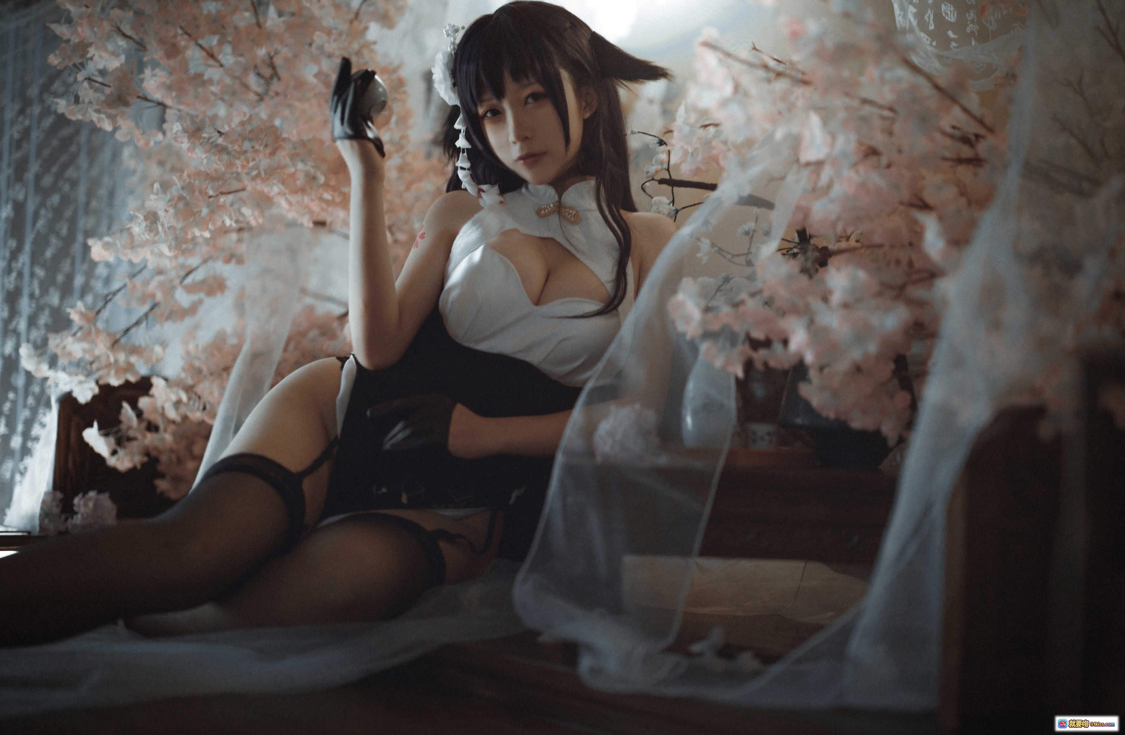 图片[10] - 樱落酱NO.015吾妻旗袍写真·黑丝美腿+樱花场景+和风少女+精致妆造+私房氛围感摄影 - 就要吻