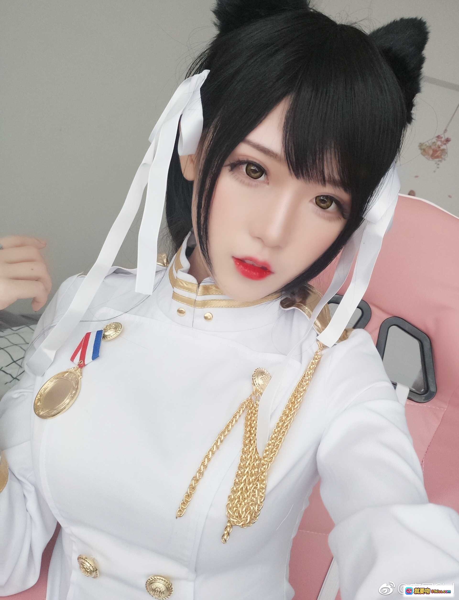 图片[8] - 腐团儿cos碧蓝航线角色，黑发猫耳水手服造型，温柔眼神直视镜头，甜美可爱风格写真 - 就要吻