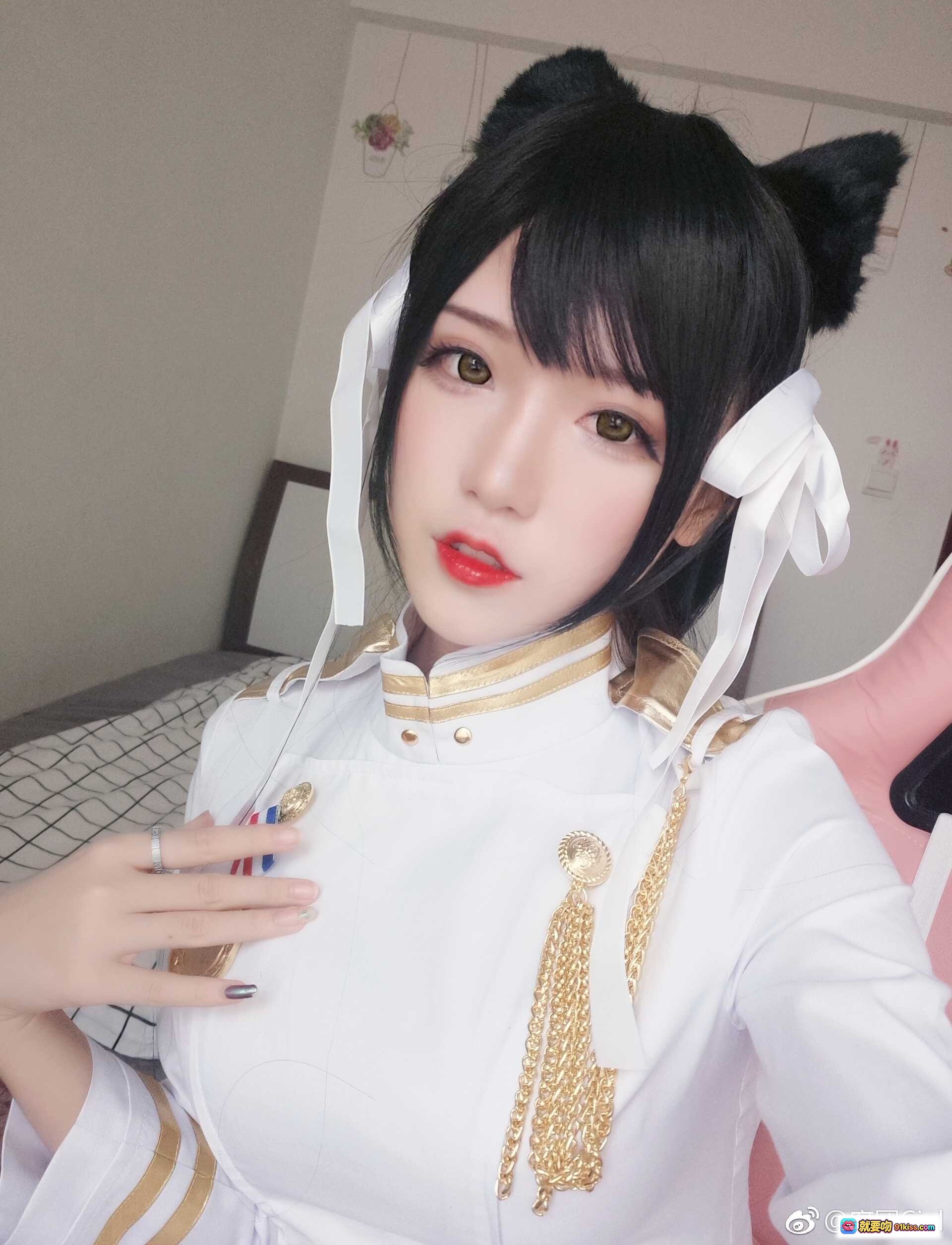 图片[2] - 腐团儿cos碧蓝航线角色，黑发猫耳水手服造型，温柔眼神直视镜头，甜美可爱风格写真 - 就要吻