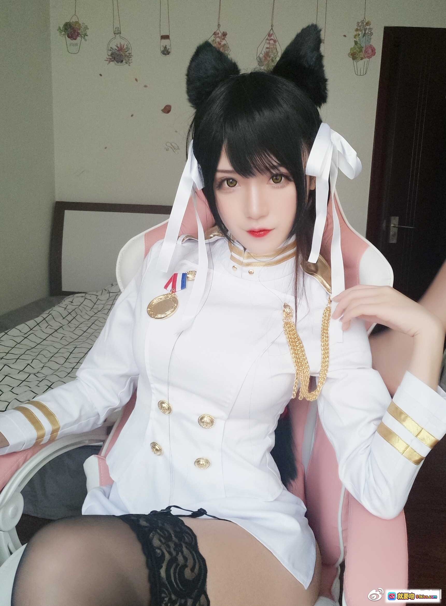 图片[4] - 腐团儿cos碧蓝航线角色，黑发猫耳水手服造型，温柔眼神直视镜头，甜美可爱风格写真 - 就要吻
