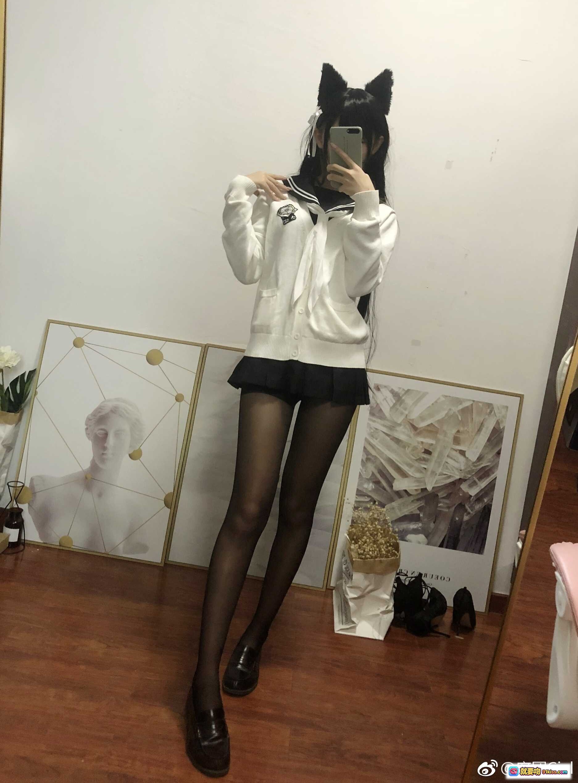 图片[7] - 腐团儿cos碧蓝航线角色，黑发猫耳水手服造型，温柔眼神直视镜头，甜美可爱风格写真 - 就要吻