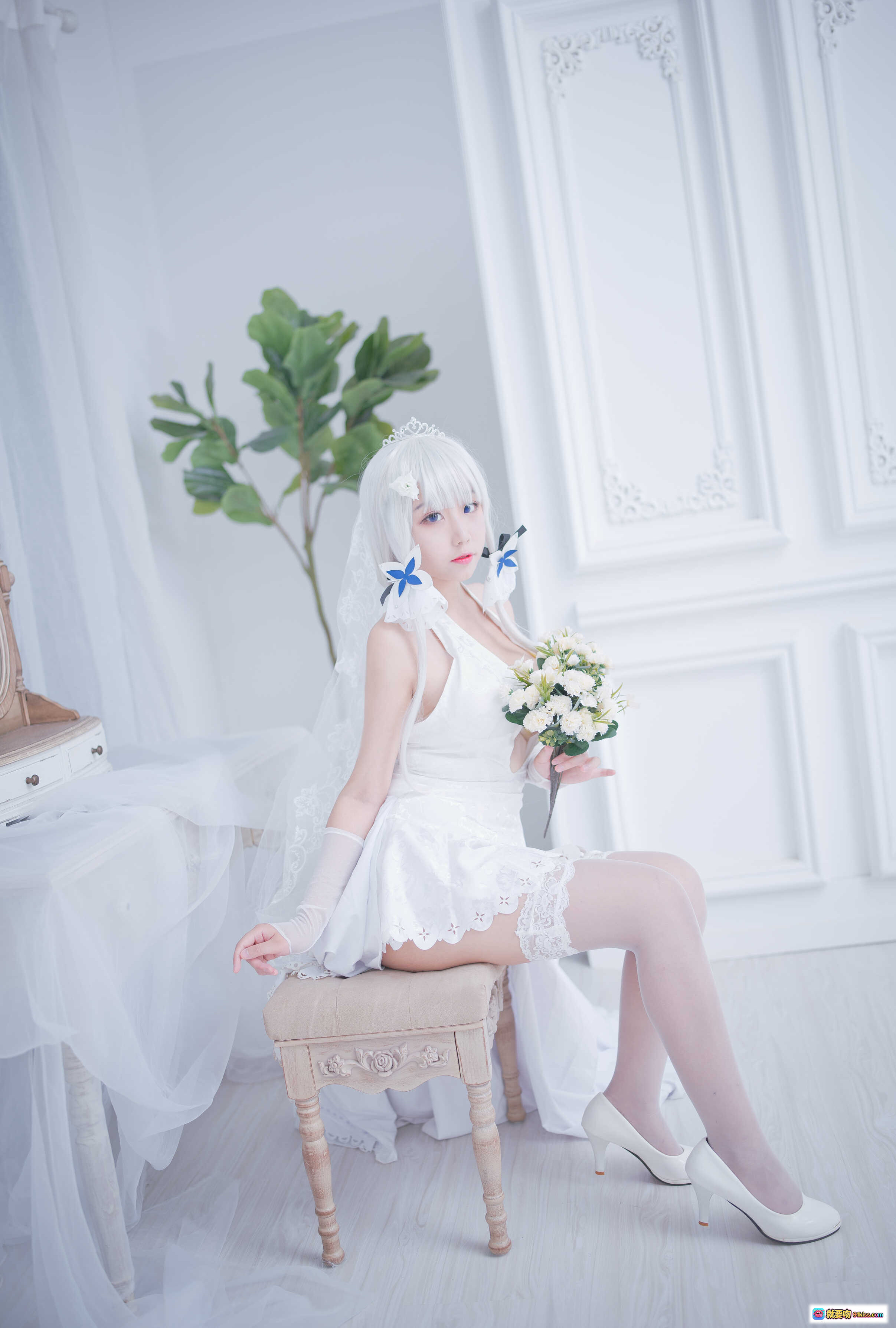 图片[3] - 穆零Mu0 NO.42 光辉婚纱写真 43P高清美图 白发蓝蝶少女 白色蕾丝礼服 床上优雅坐姿 甜美性感风格 无视频纯图集 - 就要吻