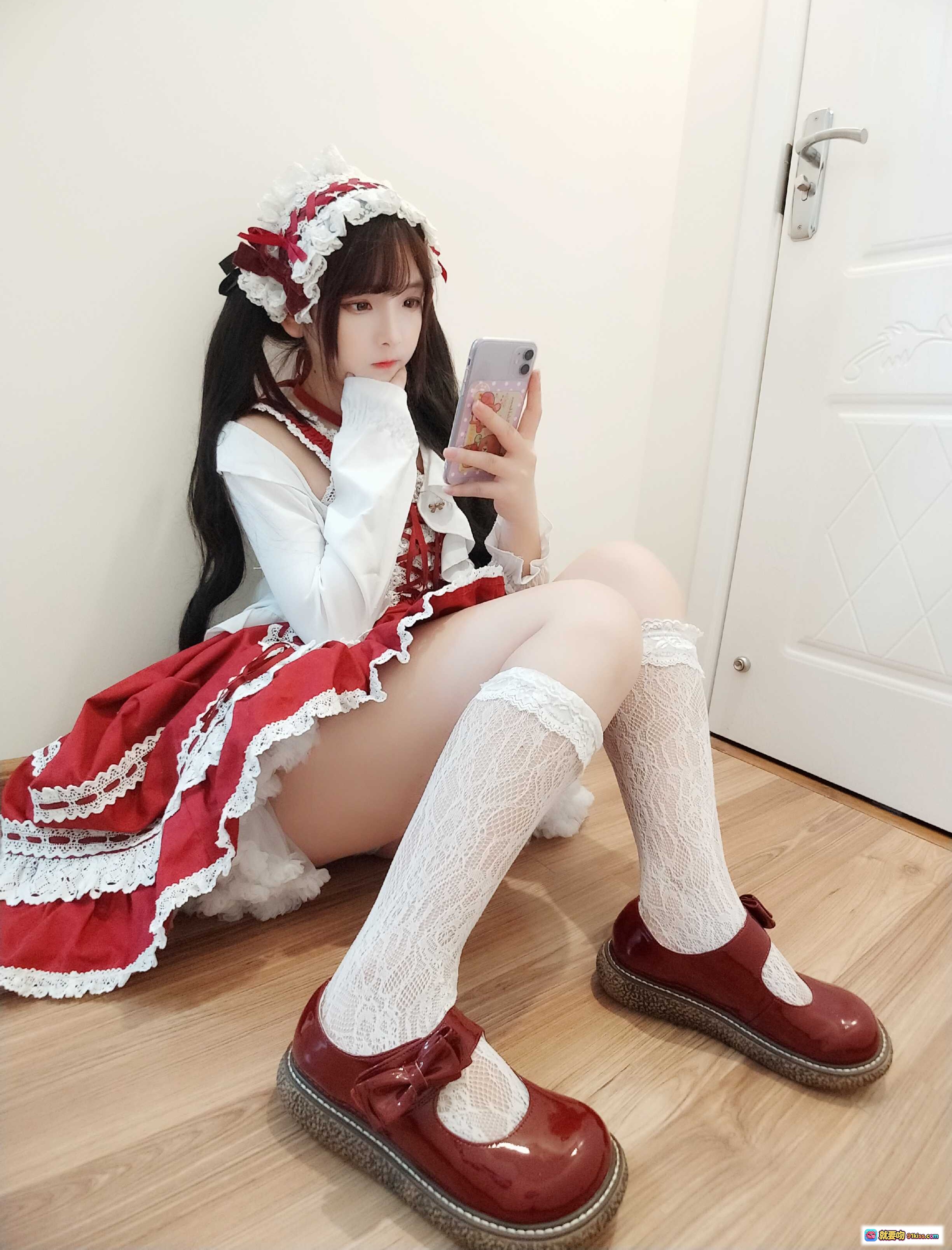 图片[4] - 古川定制VOL.004洛丽塔红白女仆装写真 40P高清美图 白袜玛丽珍鞋蕾丝边裙摆少女风穿搭 - 就要吻