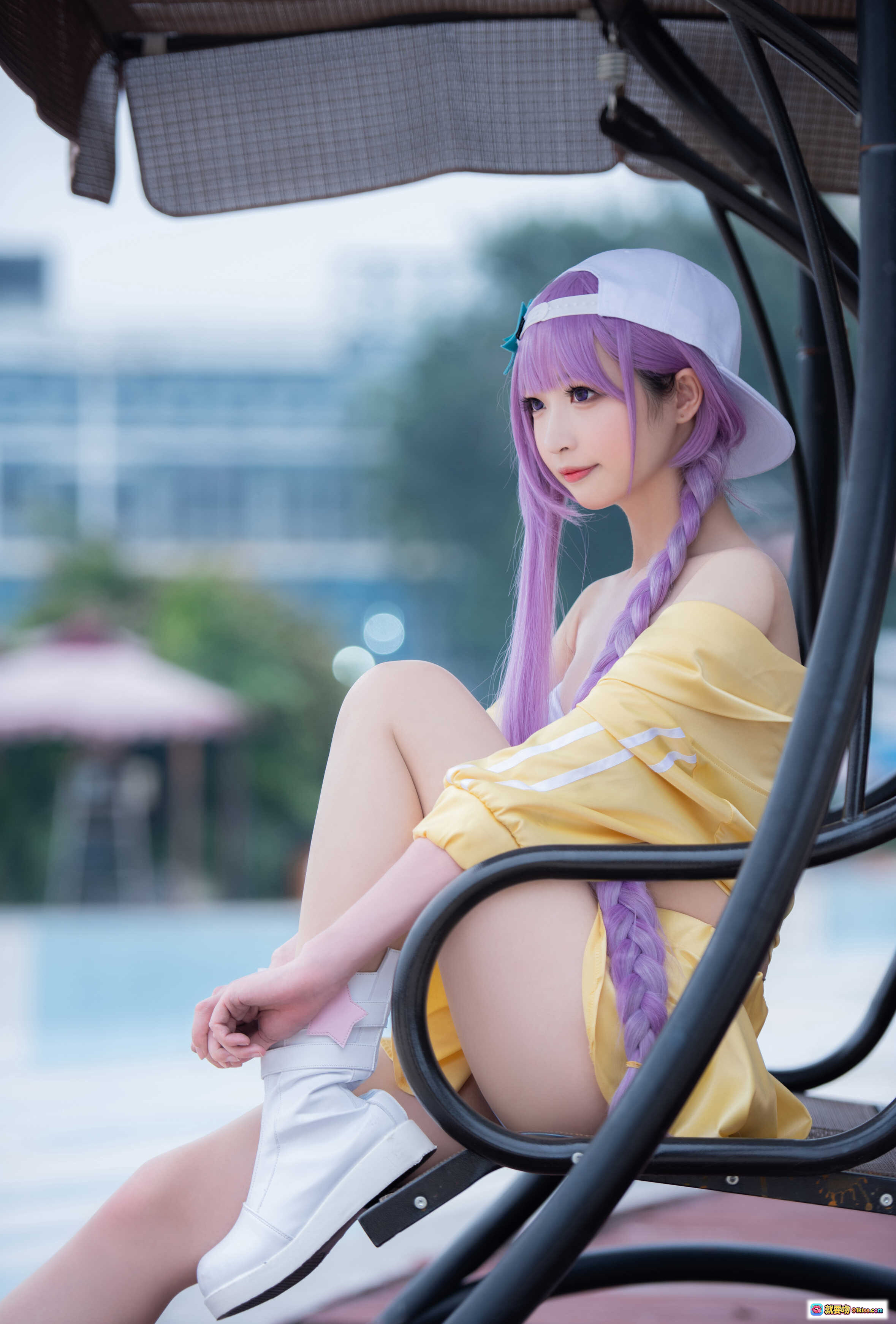 图片[10] - 南宫NO.002 BB紫发双马尾cosplay沙滩写真 黄色露脐上衣短裙 白色高筒靴 清新夏日风格 - 就要吻