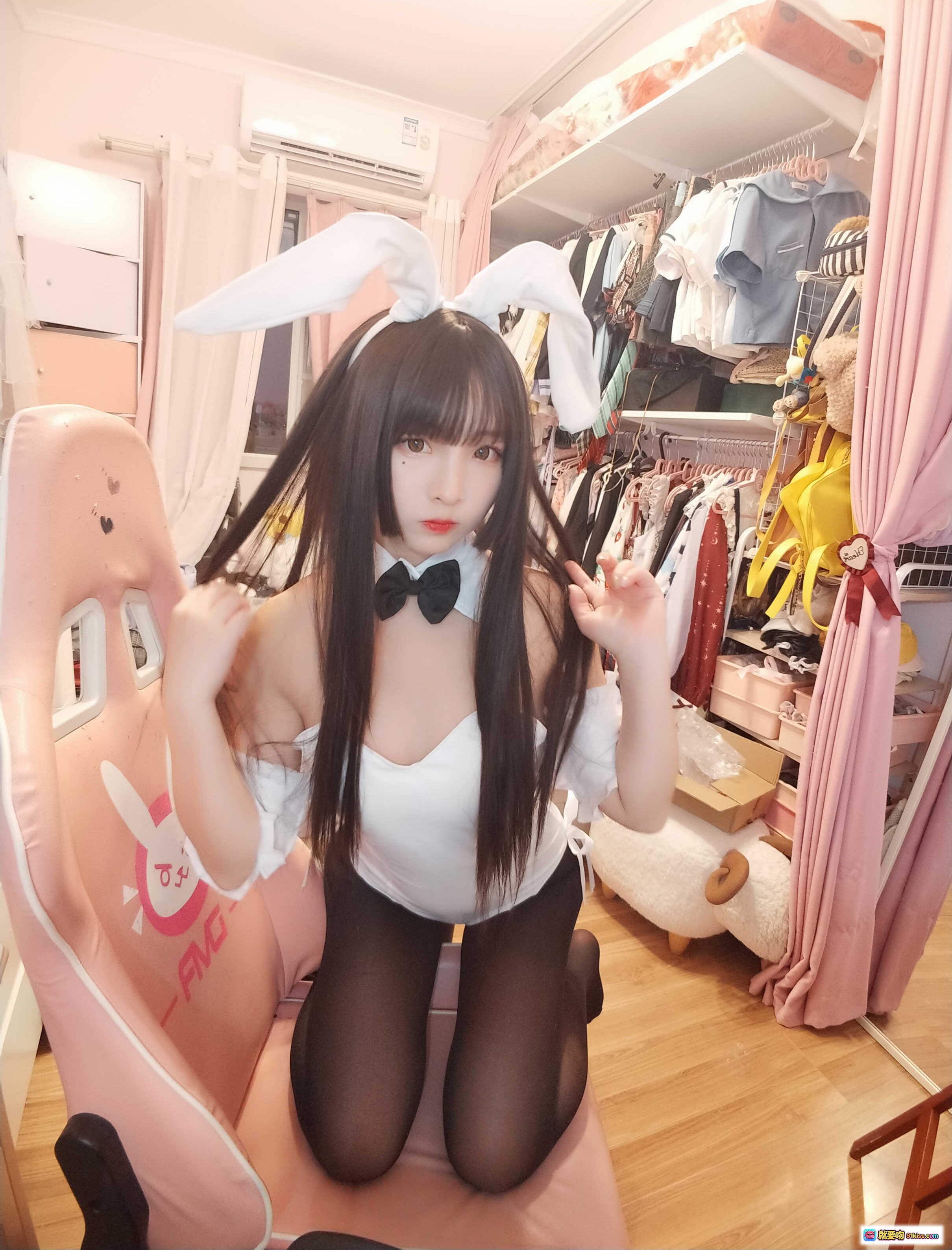 图片[10] - 古川定制VOL.001黑丝美腿坐姿写真24P高清图集少女风卧室场景优雅性感穿搭 - 就要吻